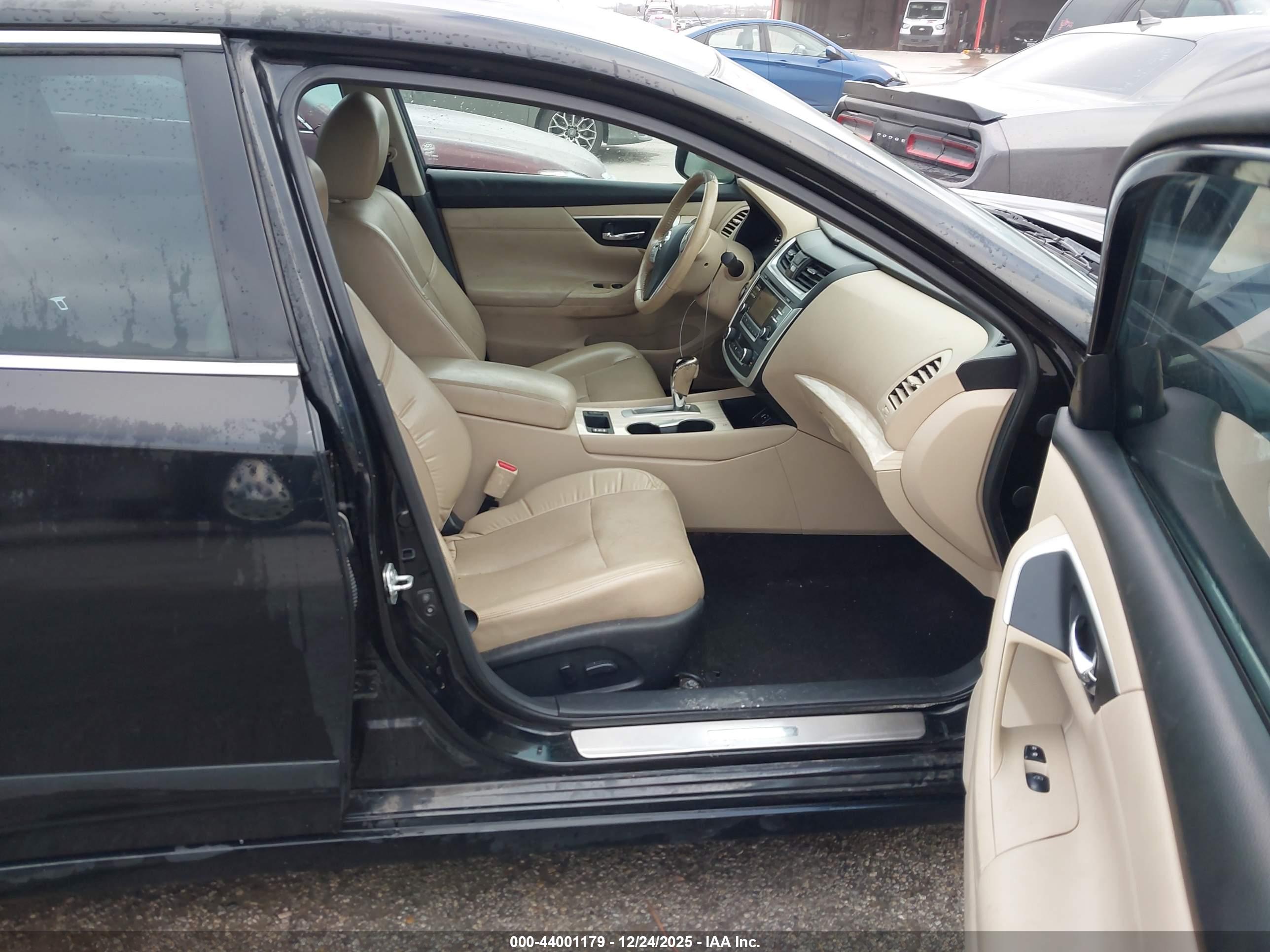NISSAN ALTIMA image 5