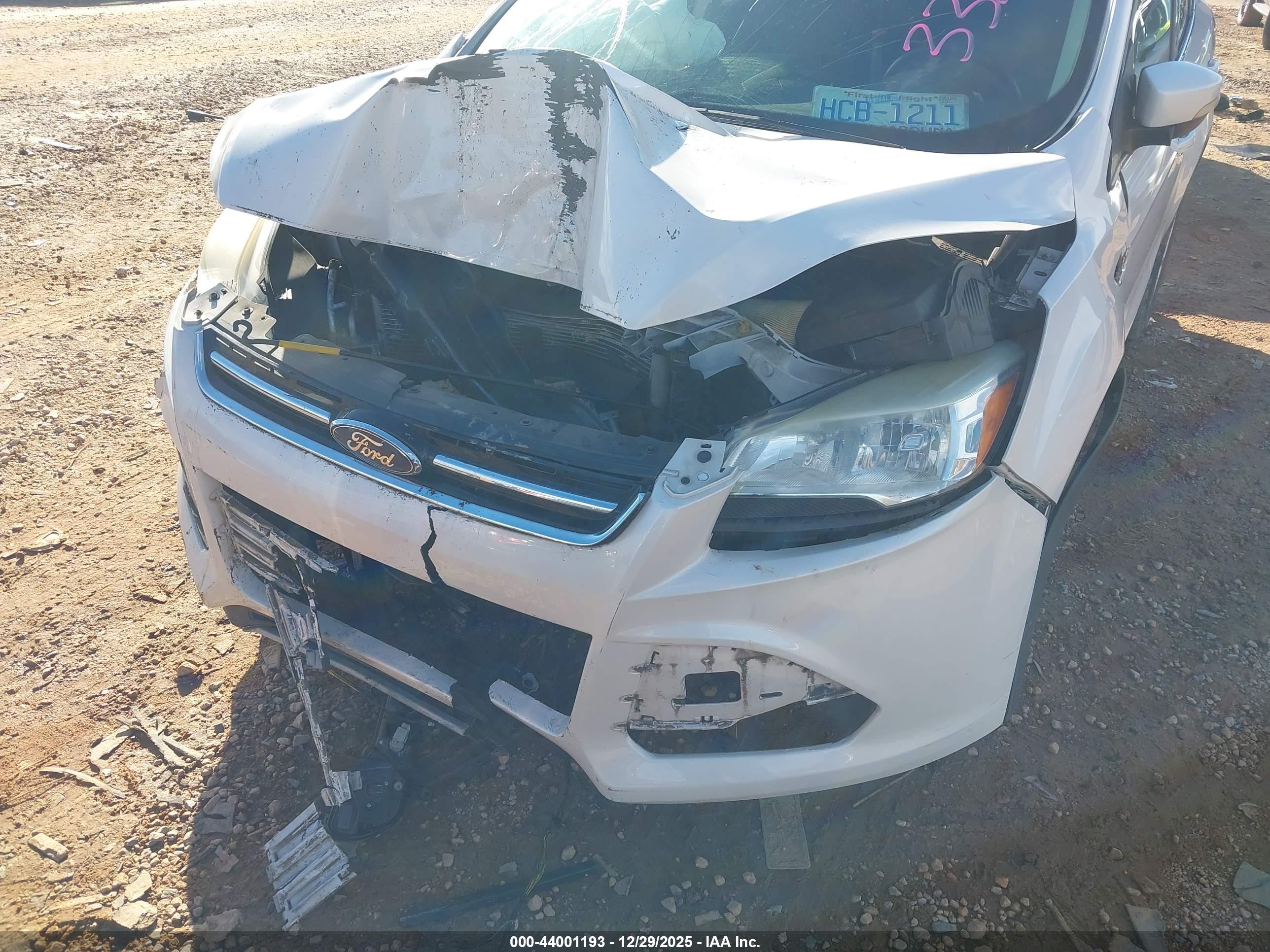 FORD ESCAPE image 6