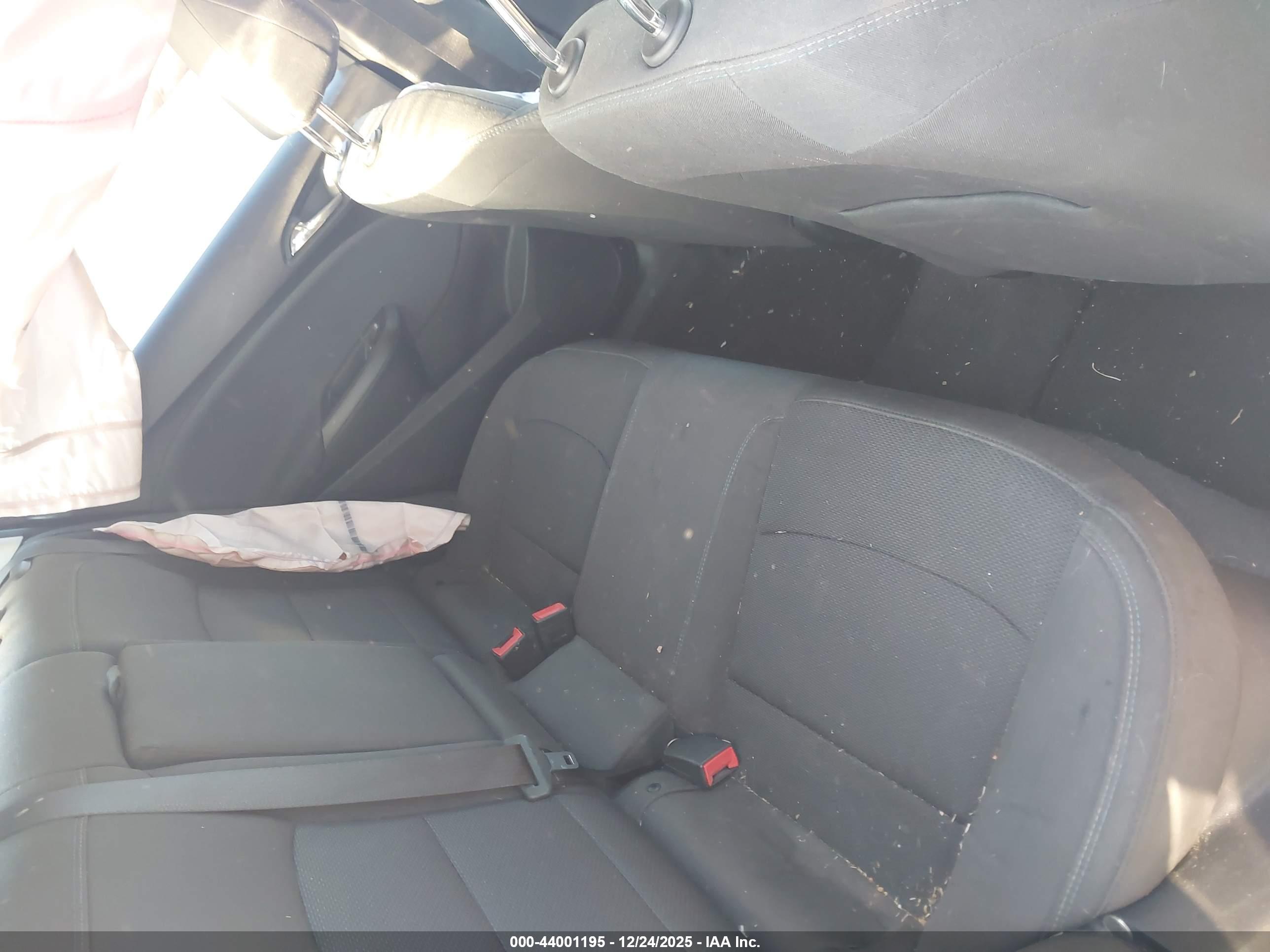 CHEVROLET CRUZE image 8