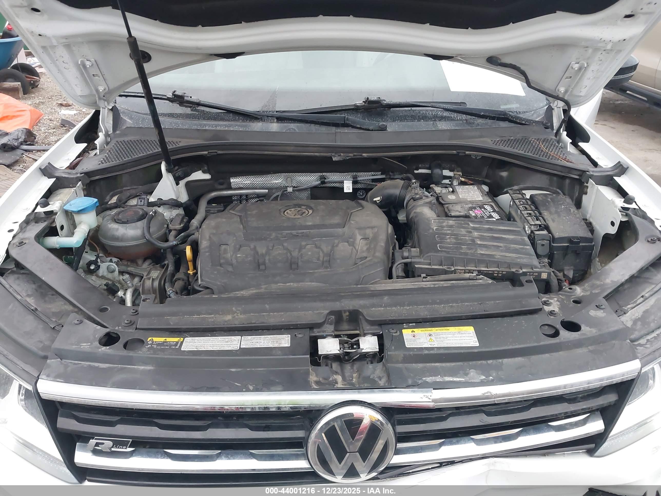 VOLKSWAGEN TIGUAN image 10