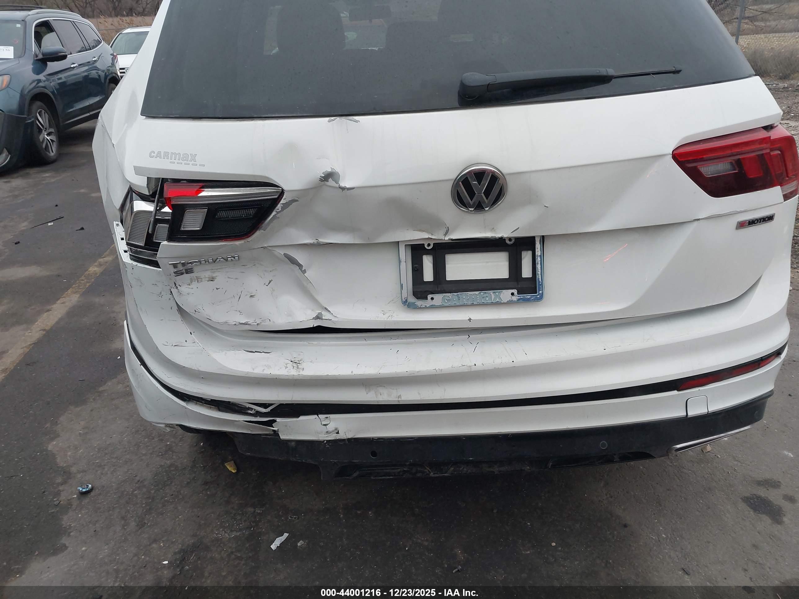 VOLKSWAGEN TIGUAN image 6