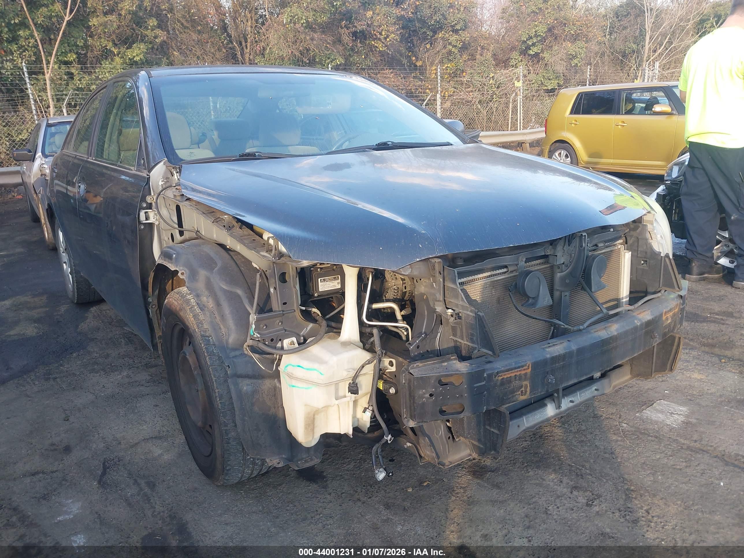 TOYOTA CAMRY image 6