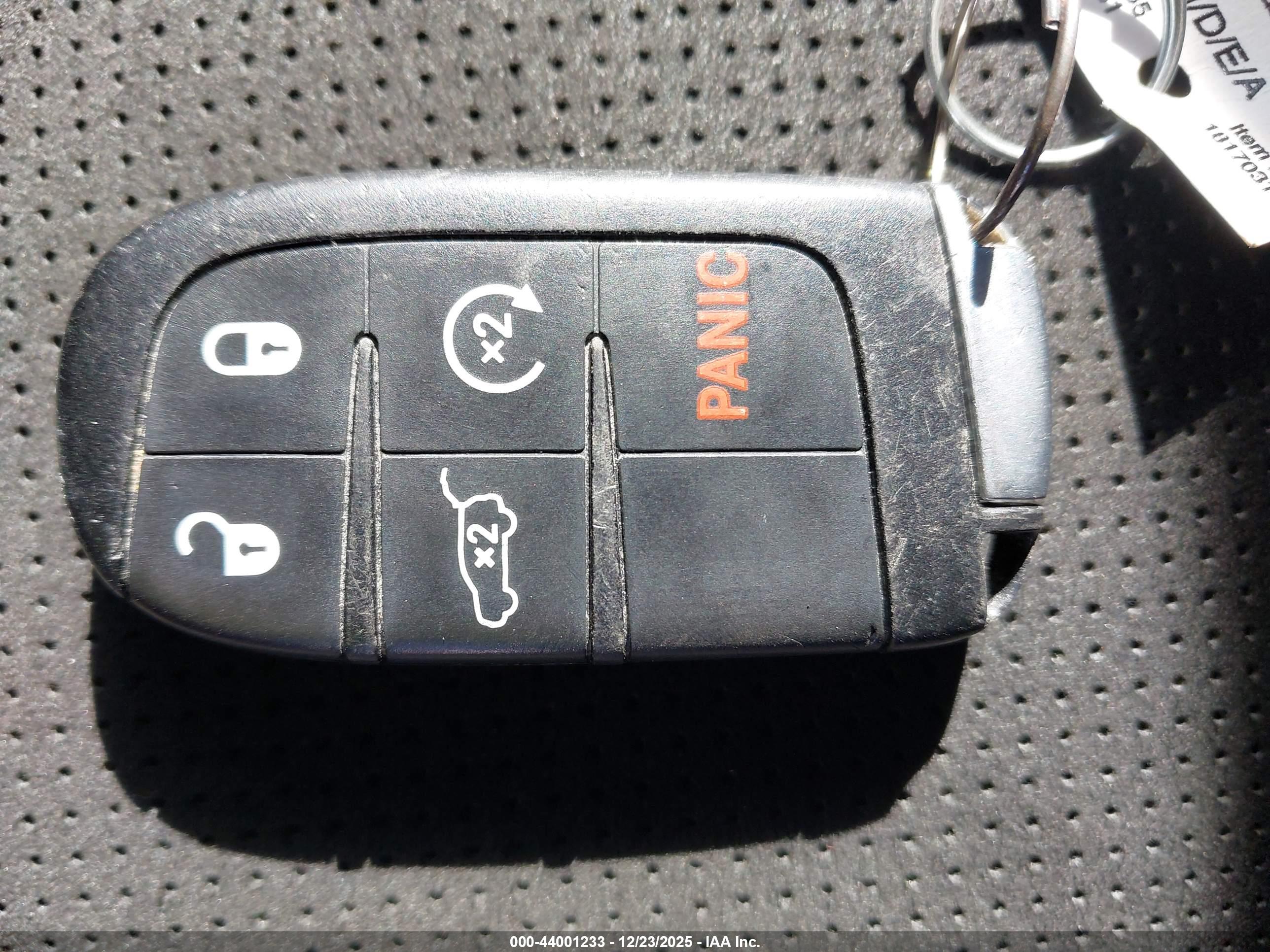 JEEP GRAND image 11
