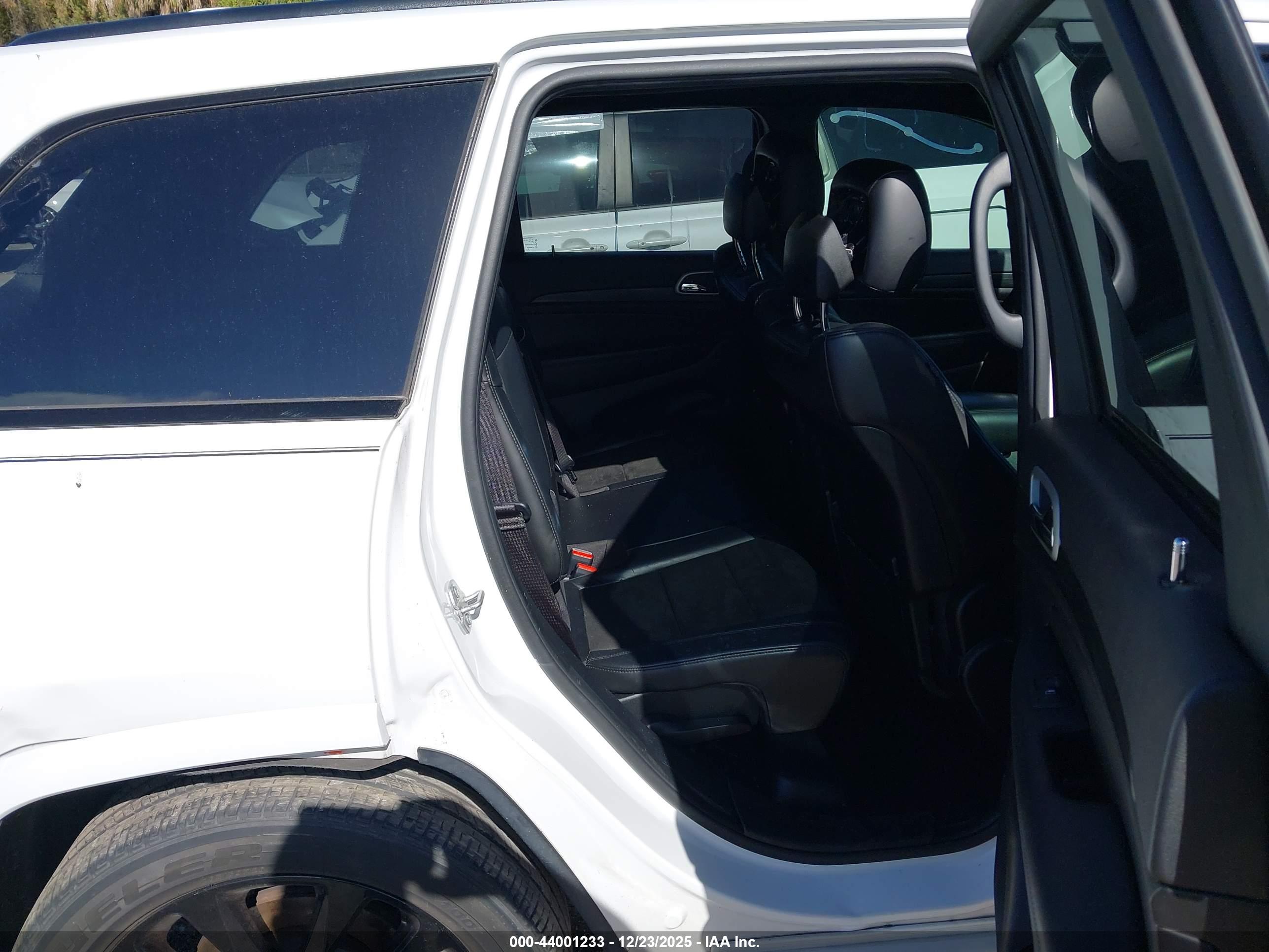 JEEP GRAND image 8