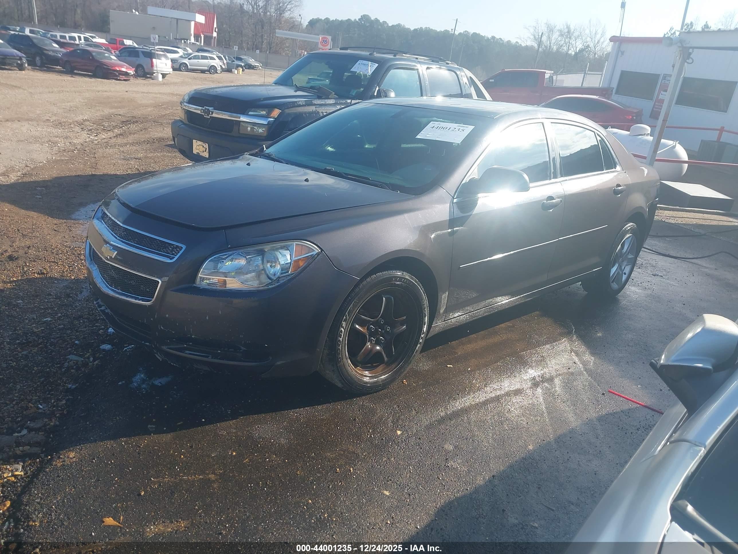 CHEVROLET MALIBU image 2