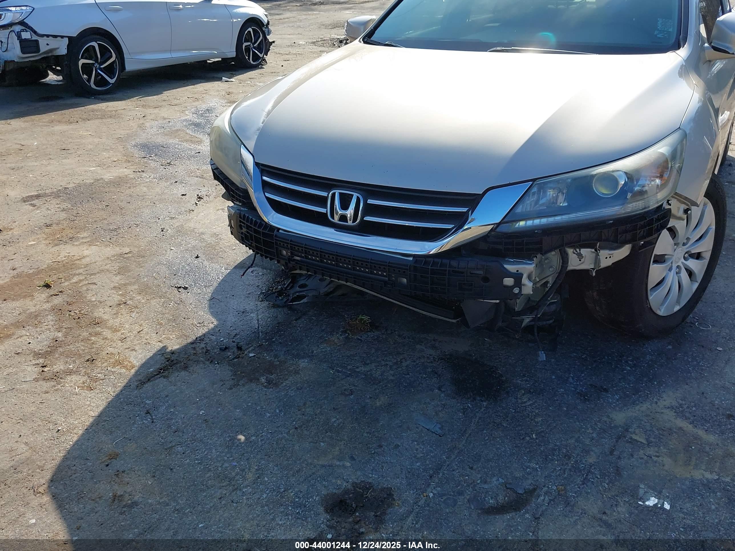 HONDA ACCORD image 6