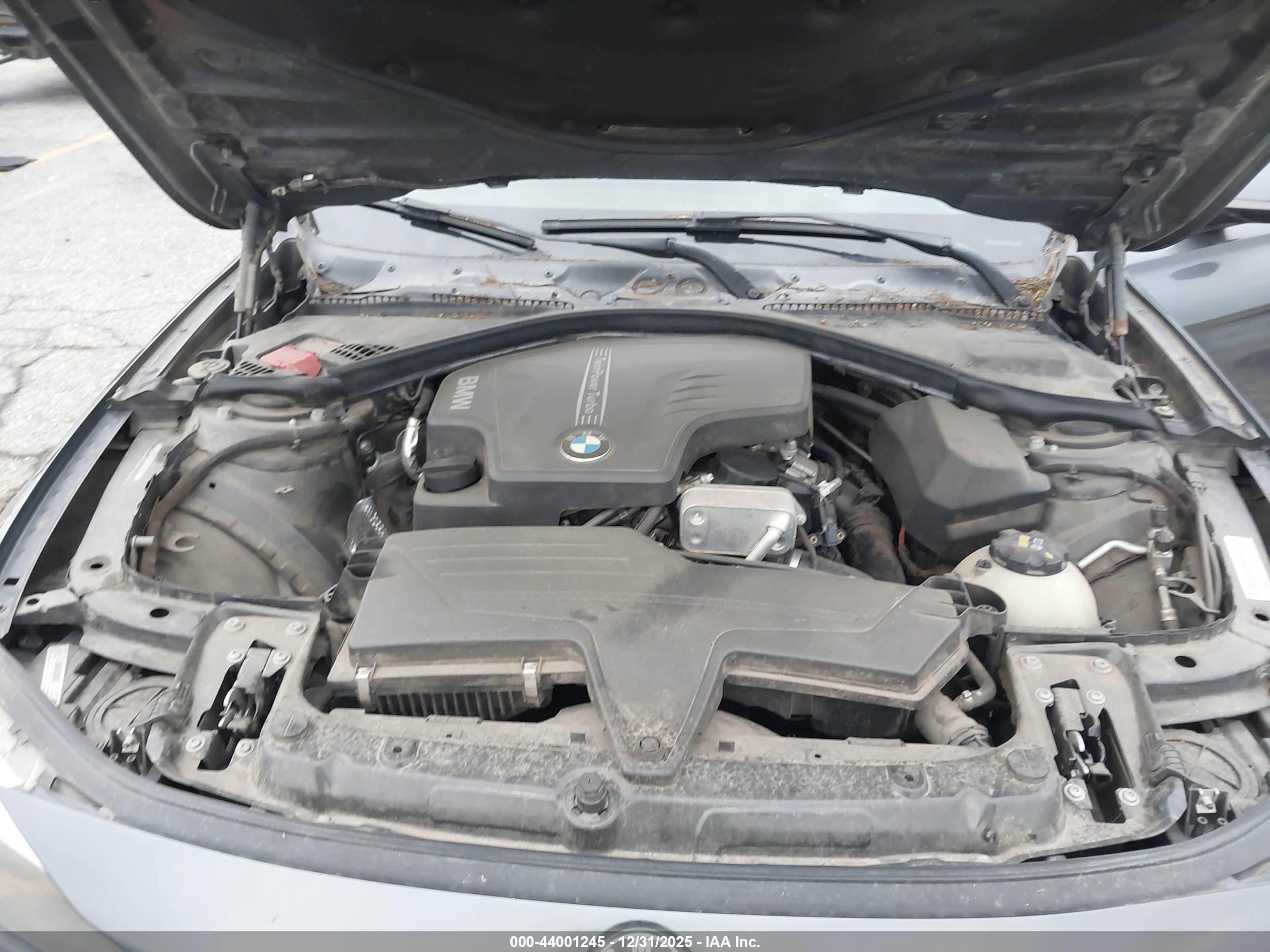 BMW 320I image 10