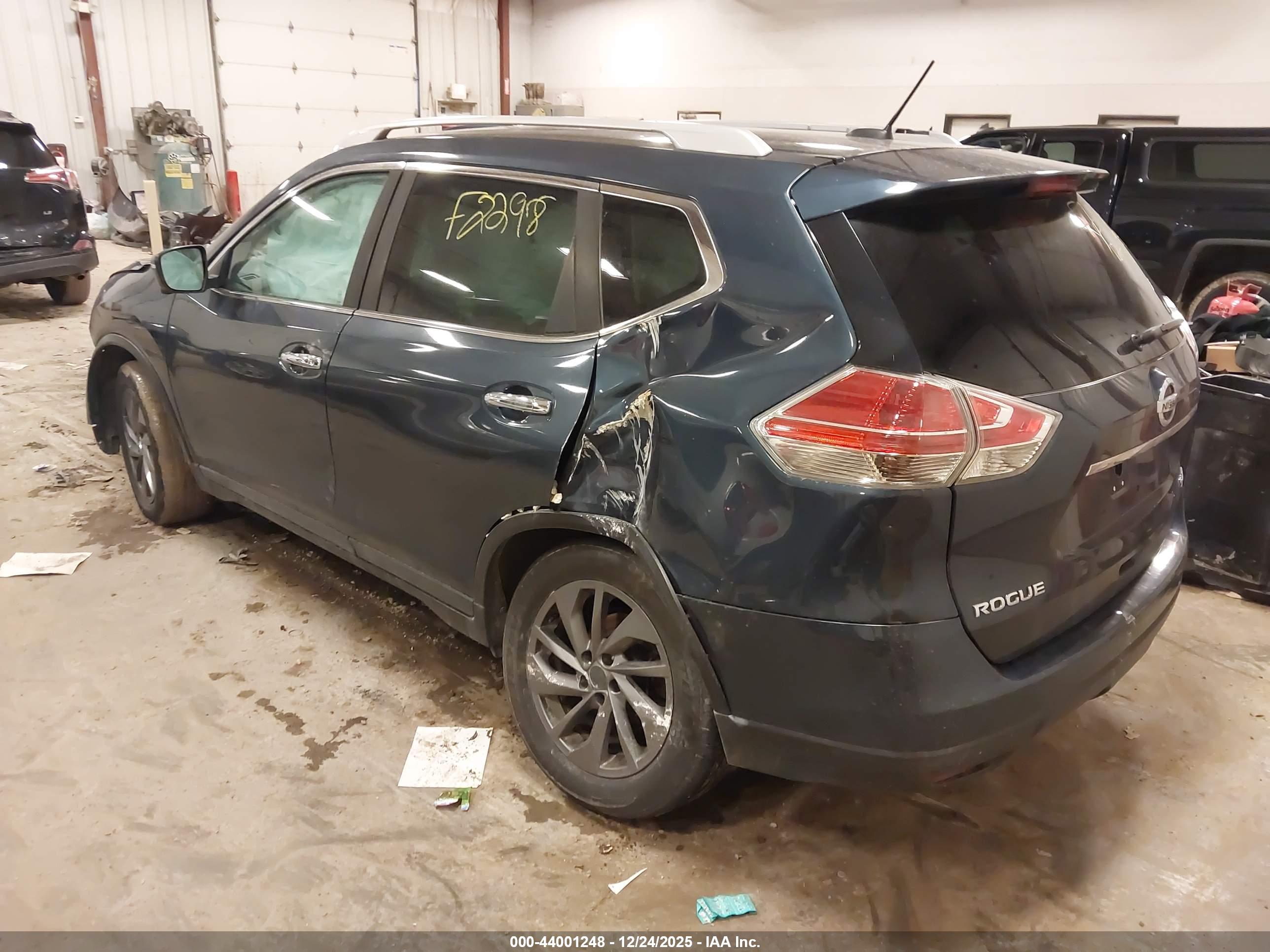 NISSAN ROGUE image 3