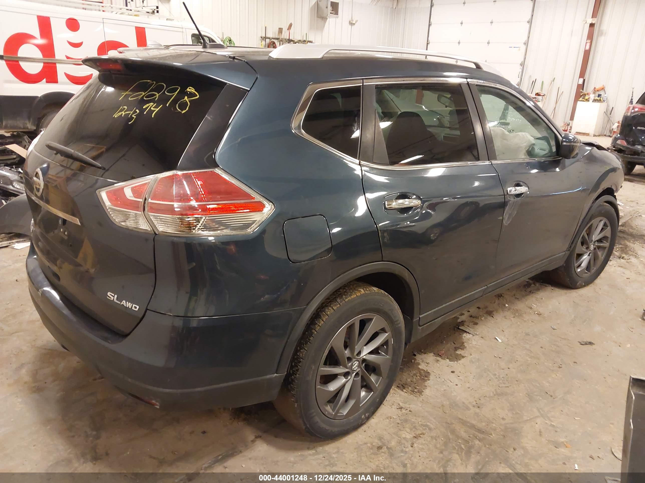 NISSAN ROGUE image 4