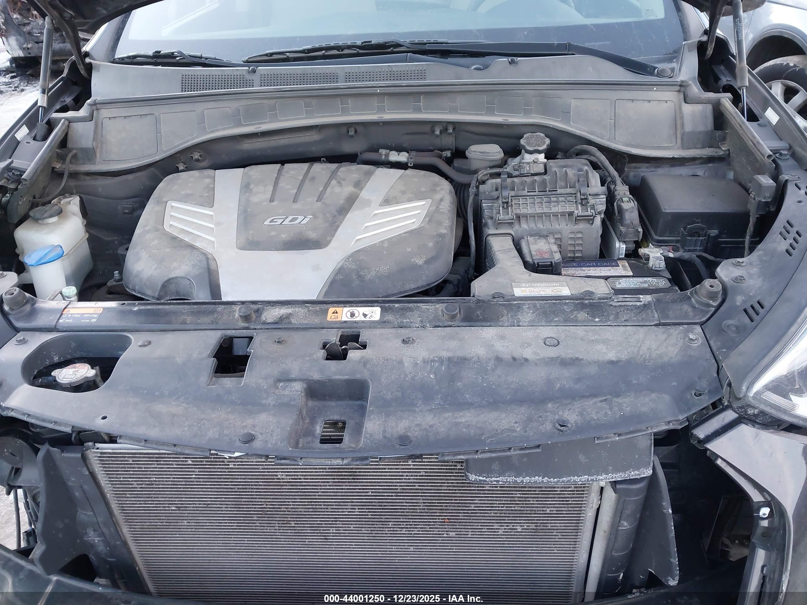 HYUNDAI SANTA image 10
