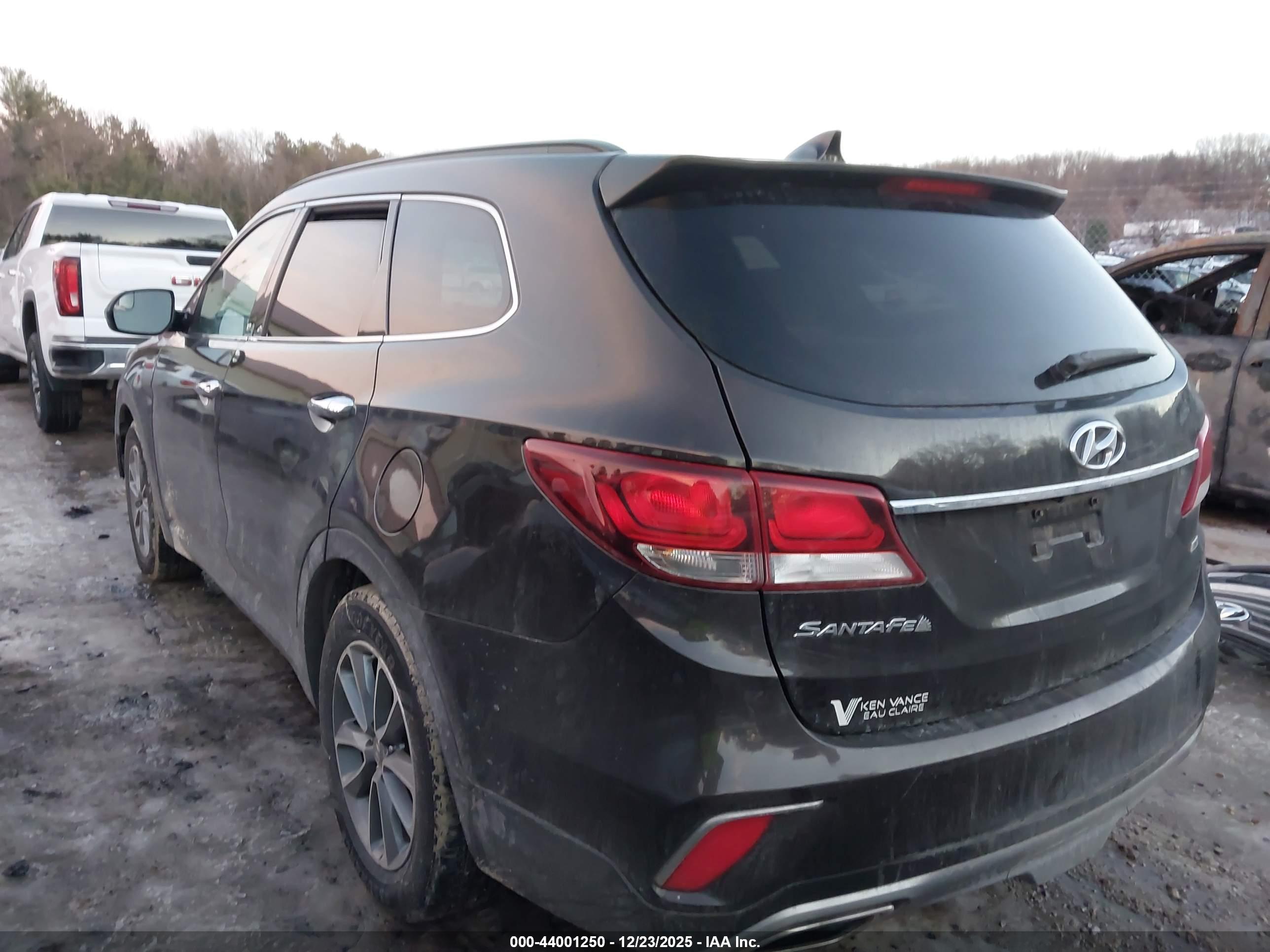 HYUNDAI SANTA image 3