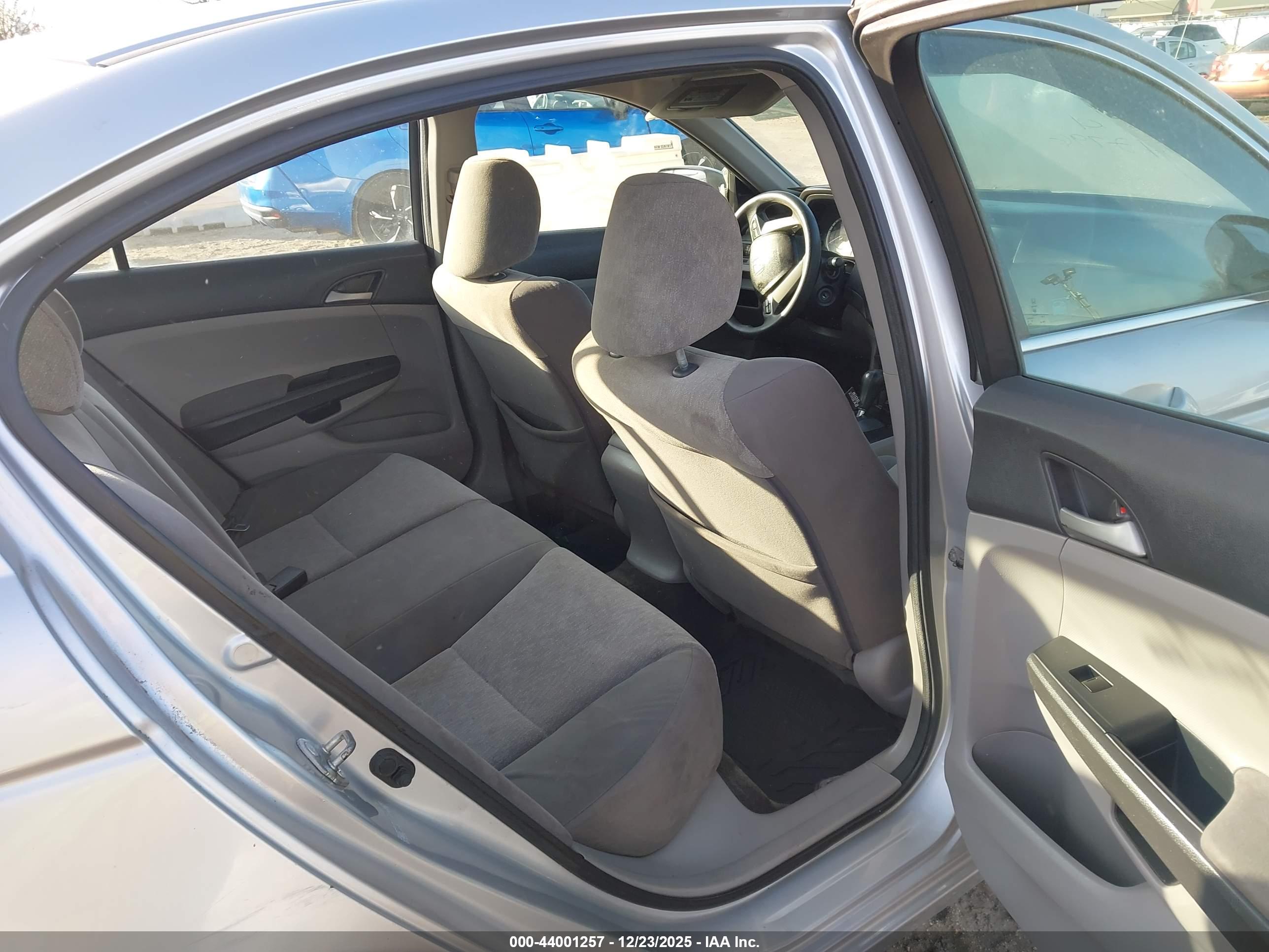 HONDA ACCORD image 8