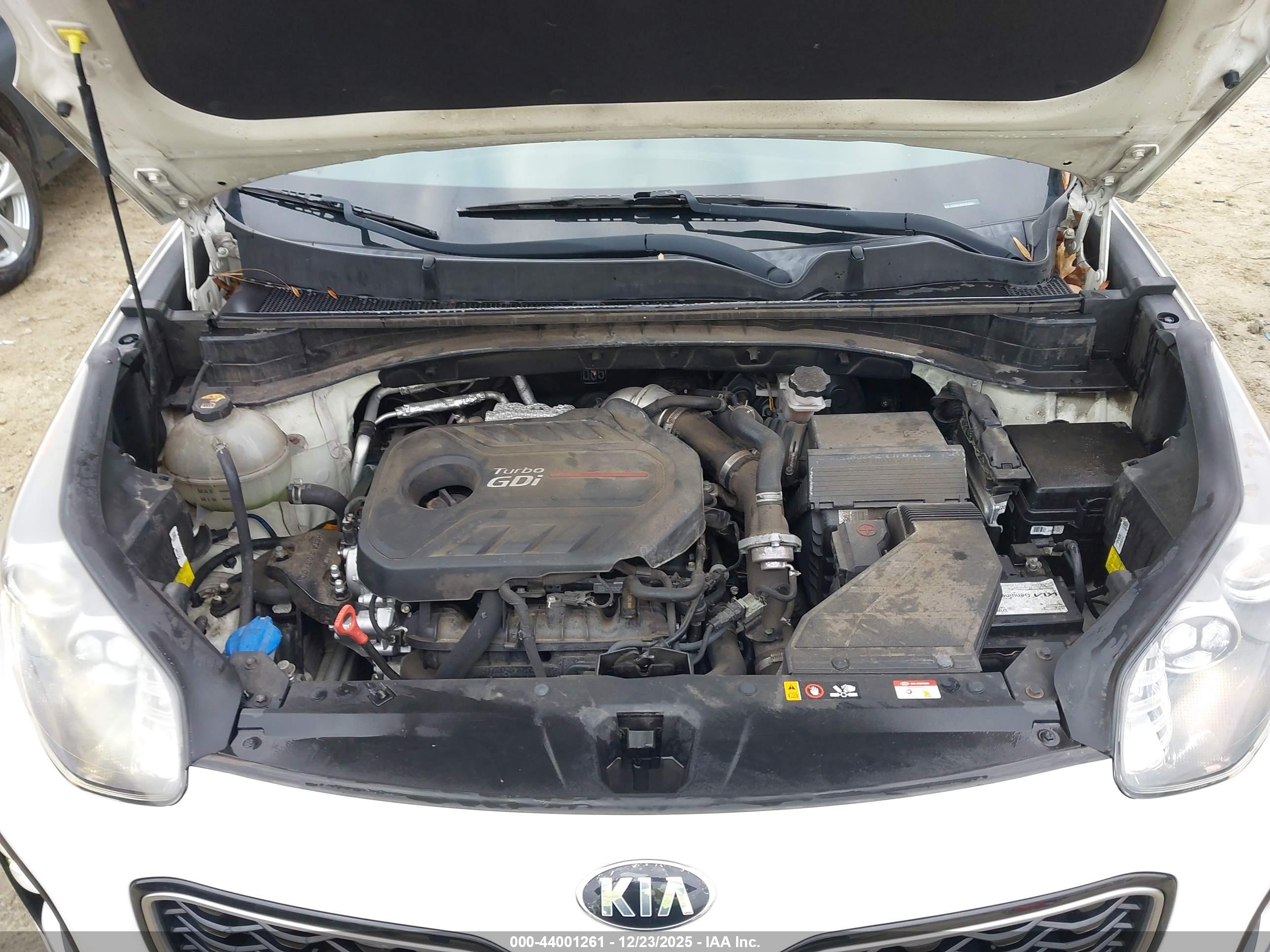 KIA SPORTAGE image 10