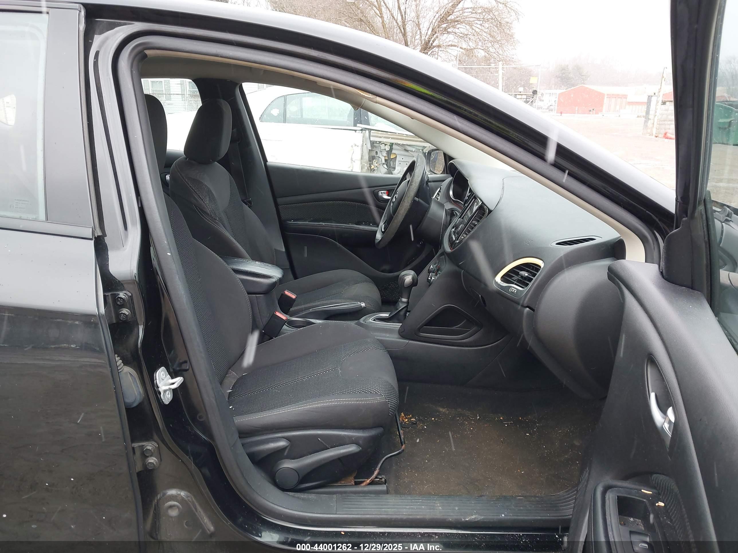 DODGE DART image 5