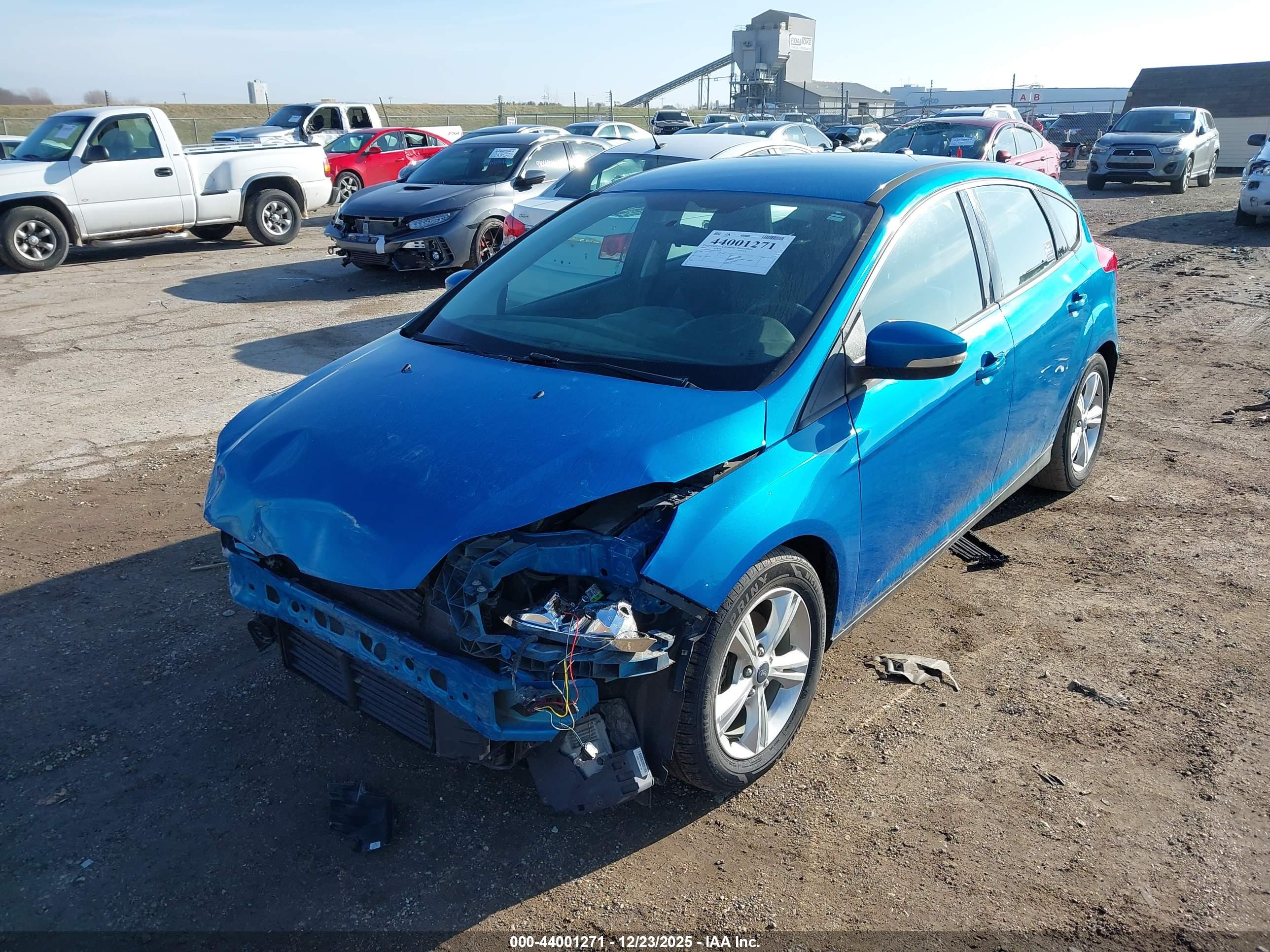 FORD FOCUS image 2