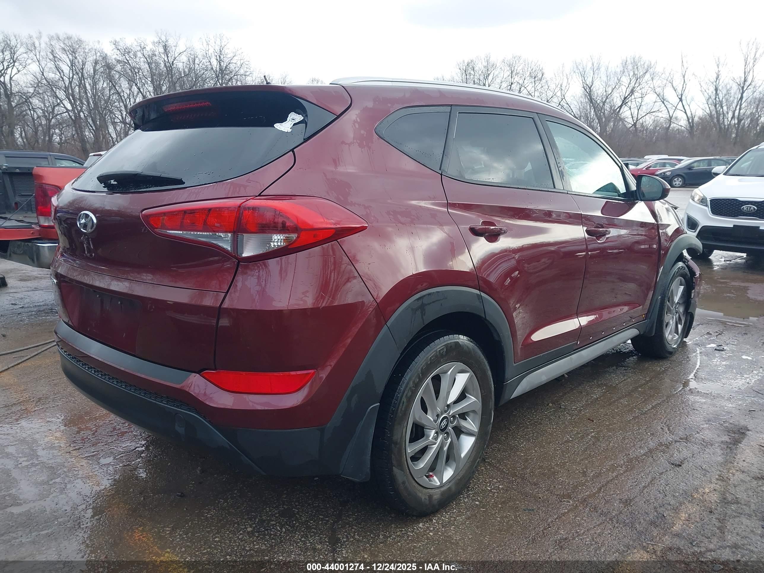HYUNDAI TUCSON image 4
