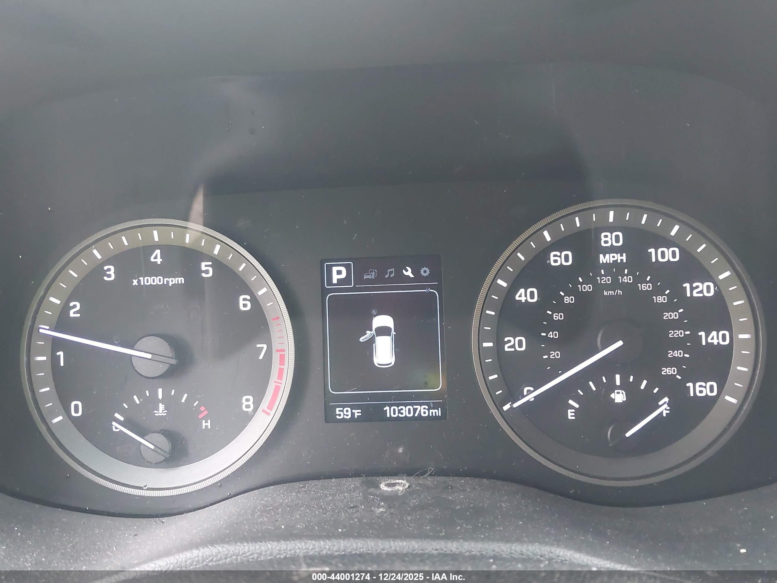 HYUNDAI TUCSON image 7