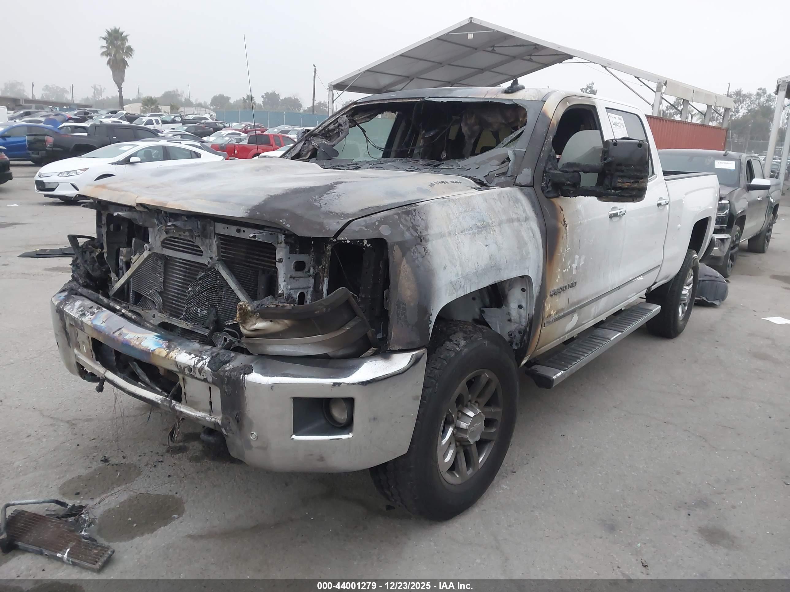 CHEVROLET SILVERADO image 2