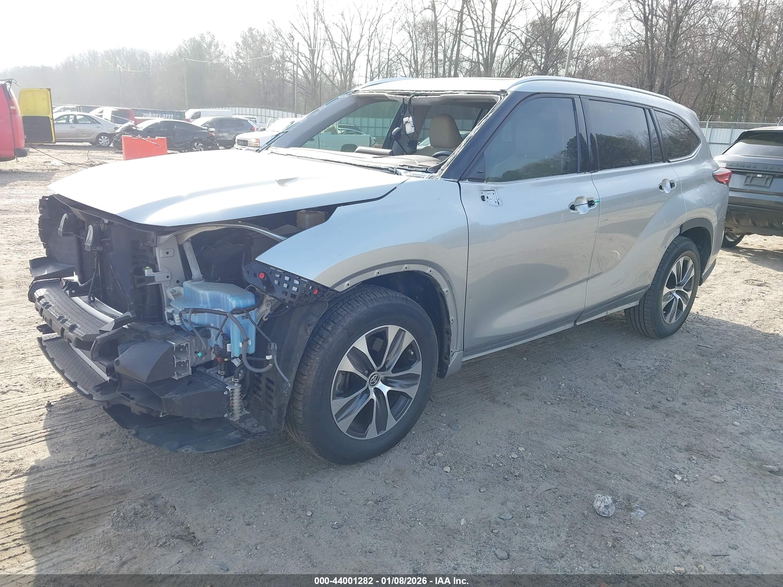 TOYOTA HIGHLANDER image 2