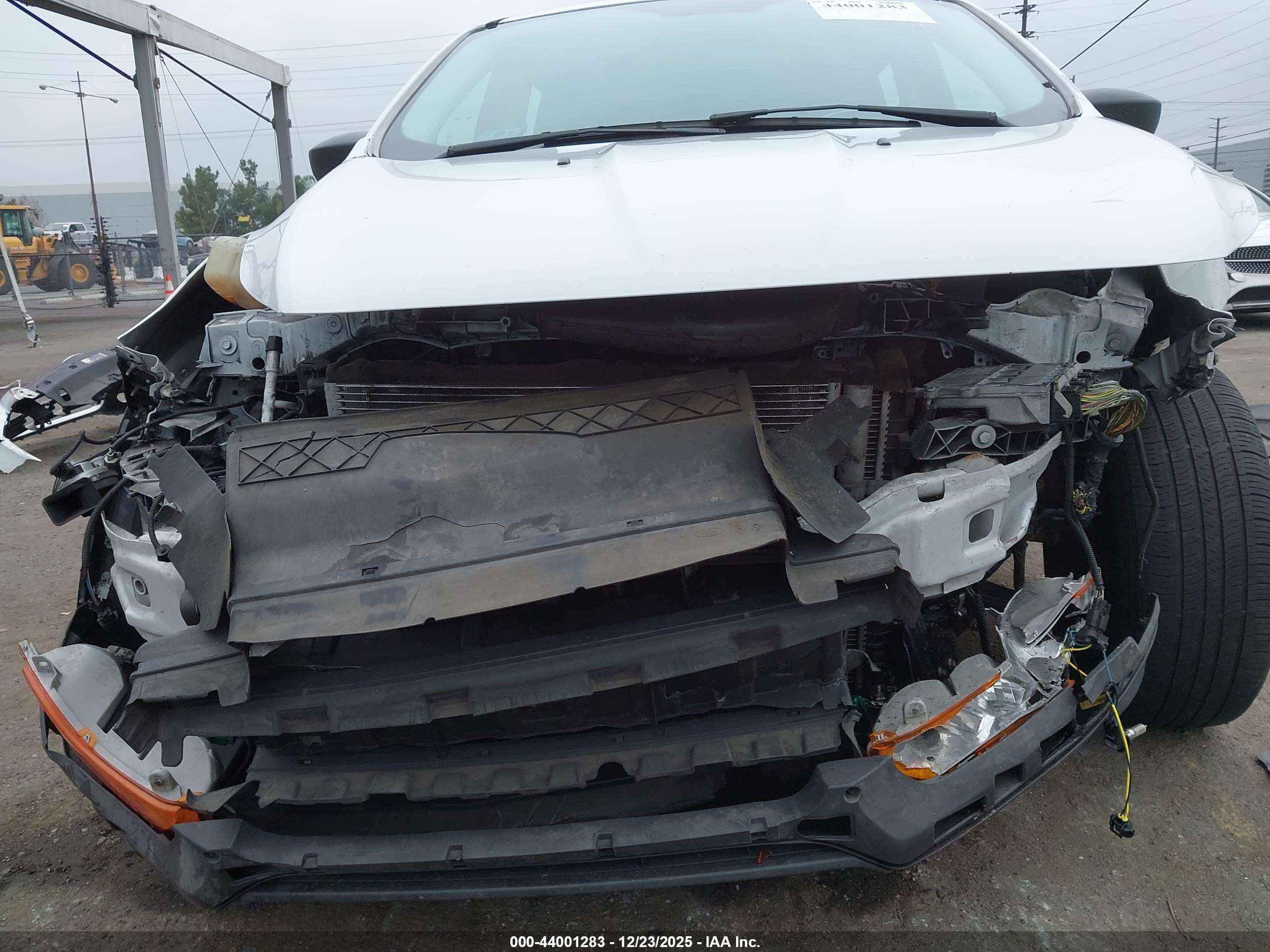 FORD ESCAPE image 6
