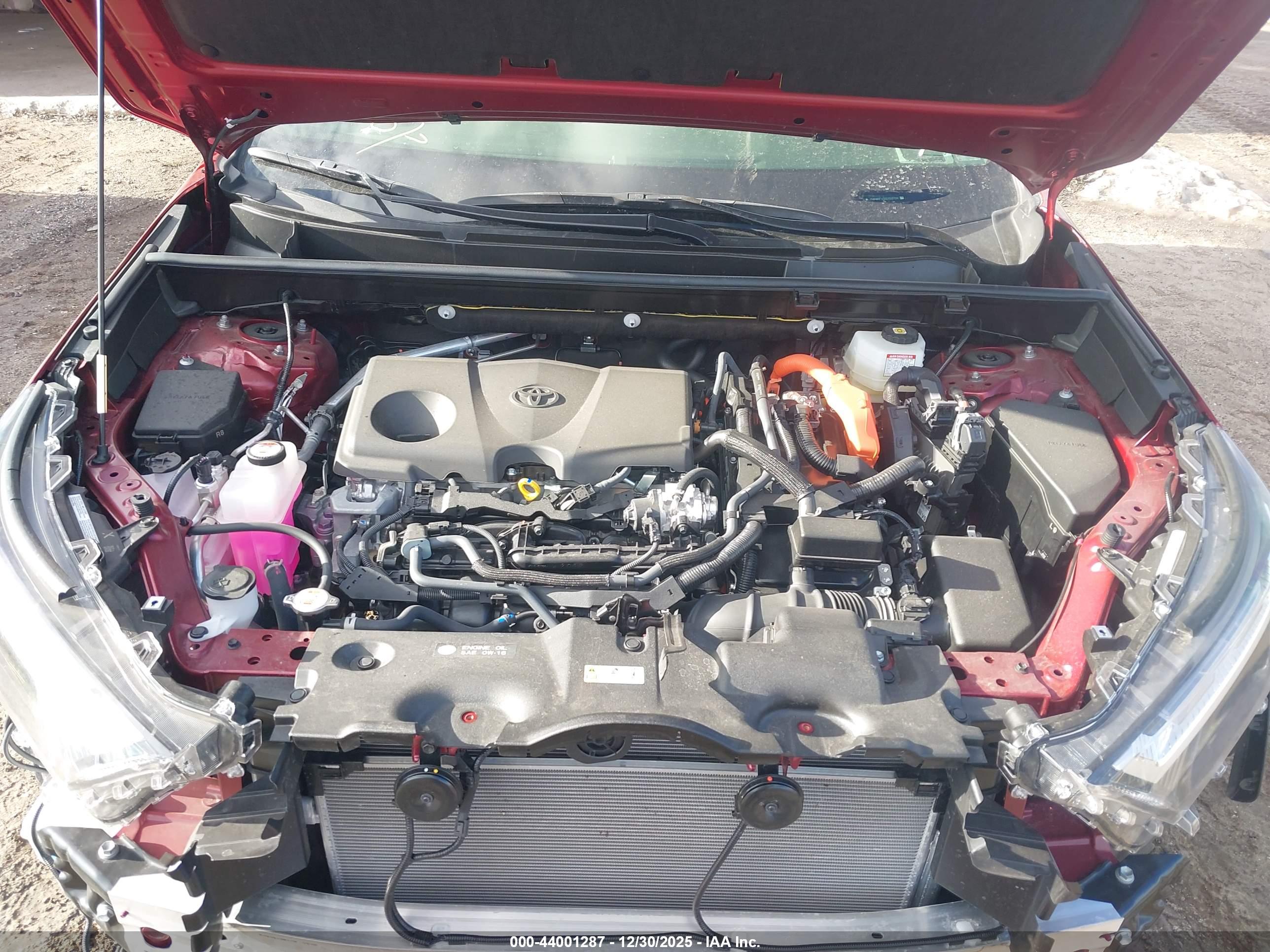 TOYOTA RAV4 image 10