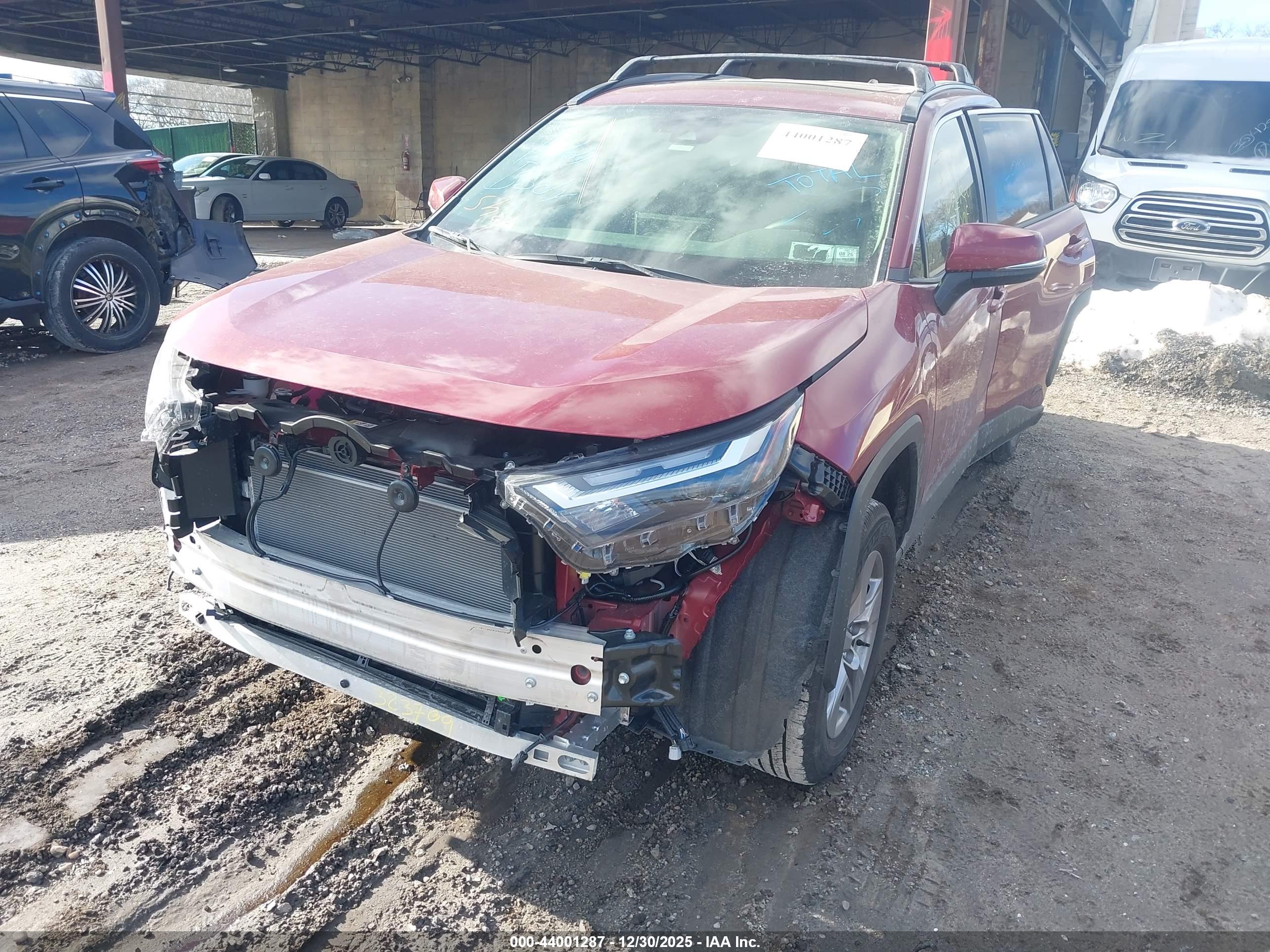 TOYOTA RAV4 image 6