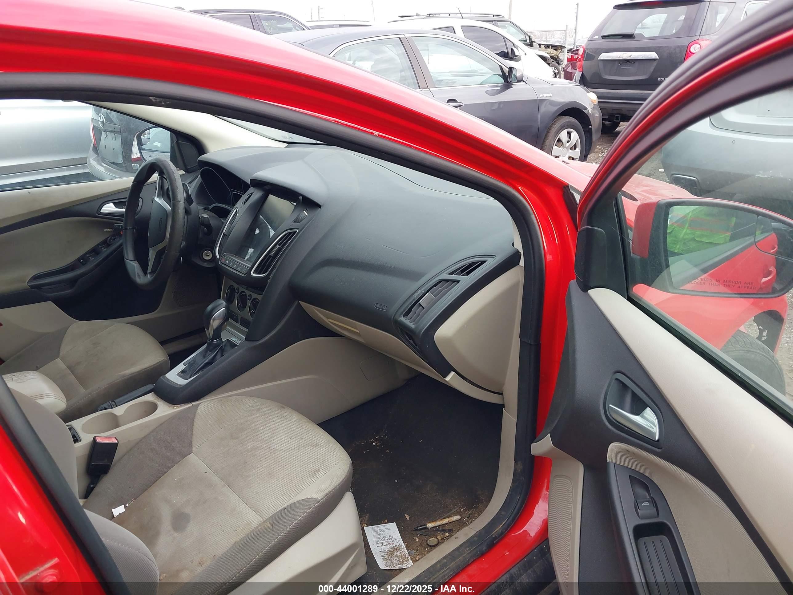 FORD FOCUS image 5