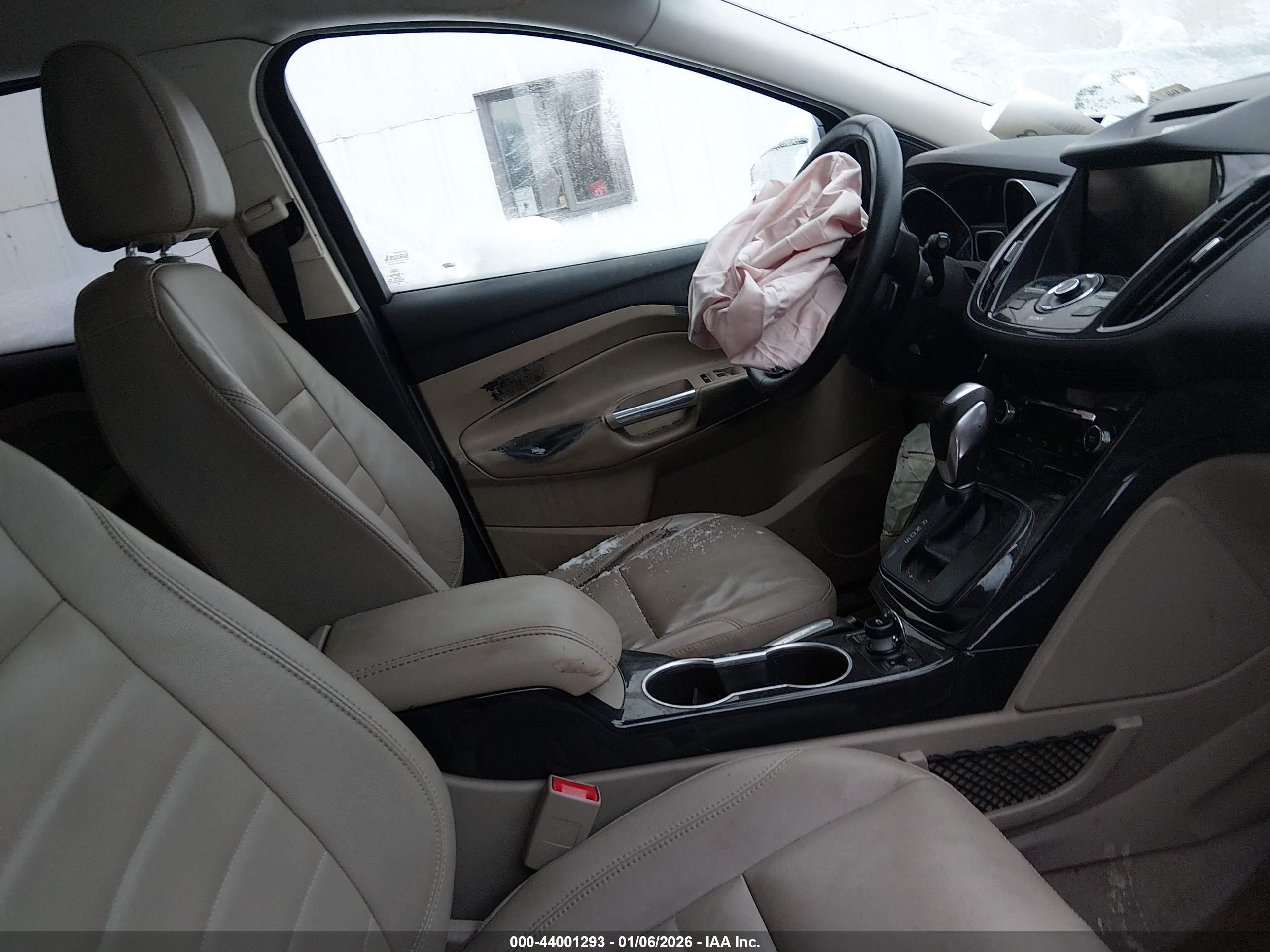 FORD ESCAPE image 5