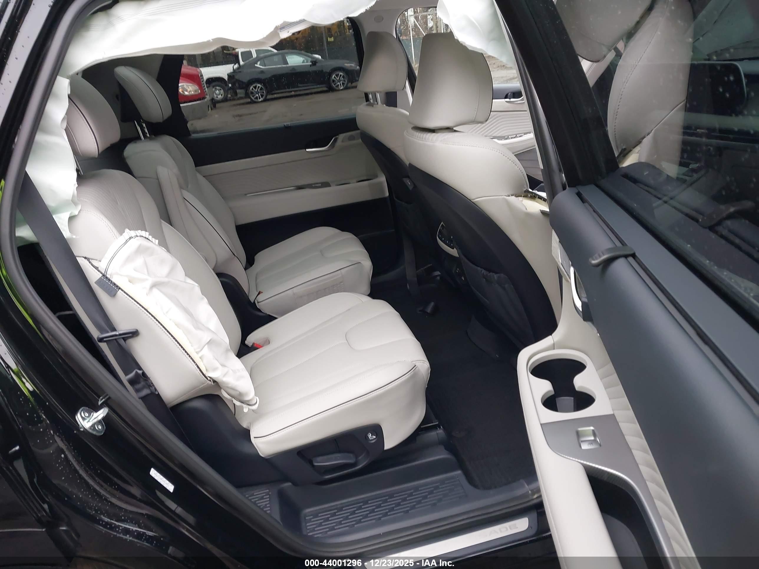 HYUNDAI PALISADE image 8