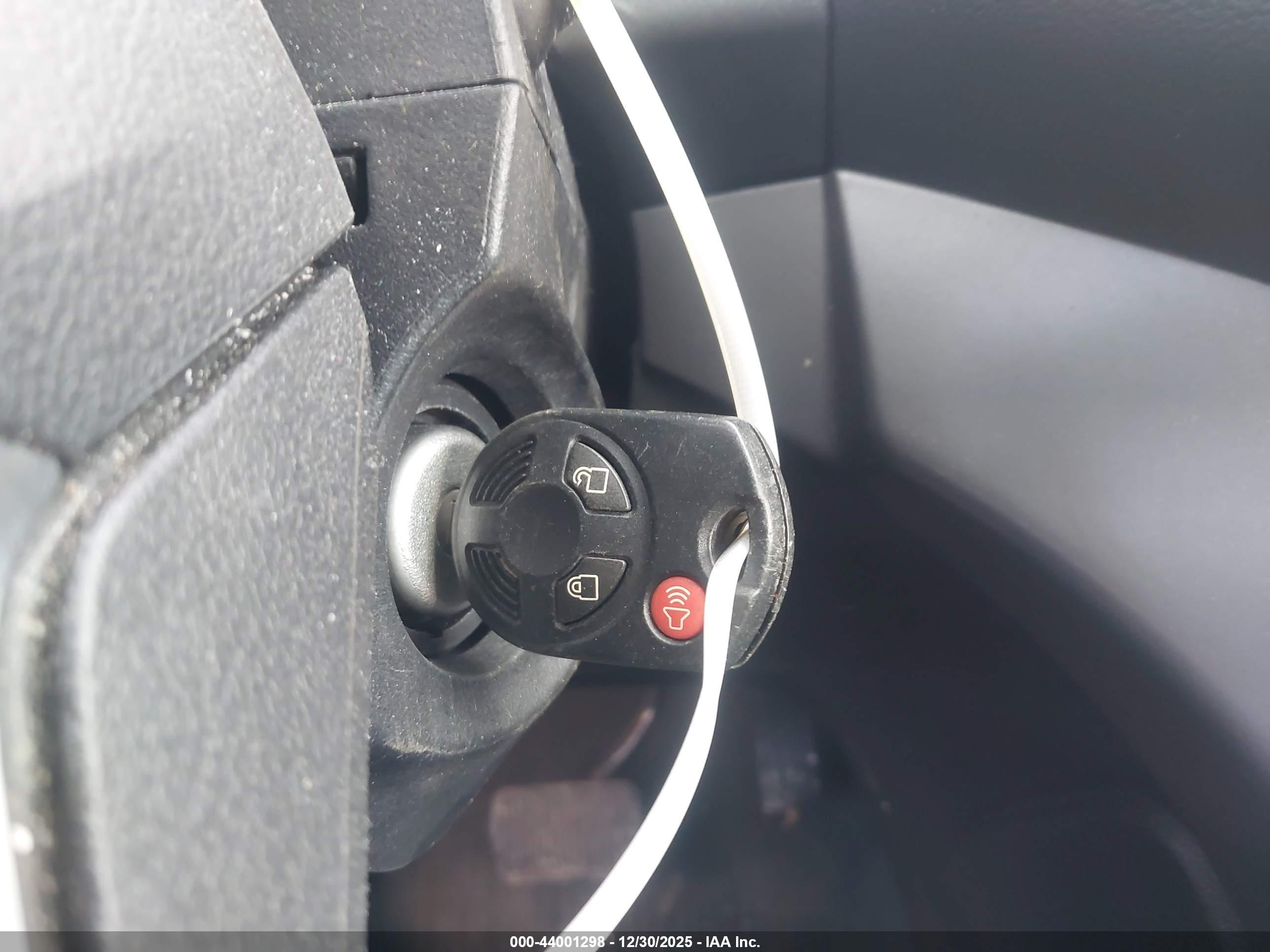 FORD ESCAPE image 11