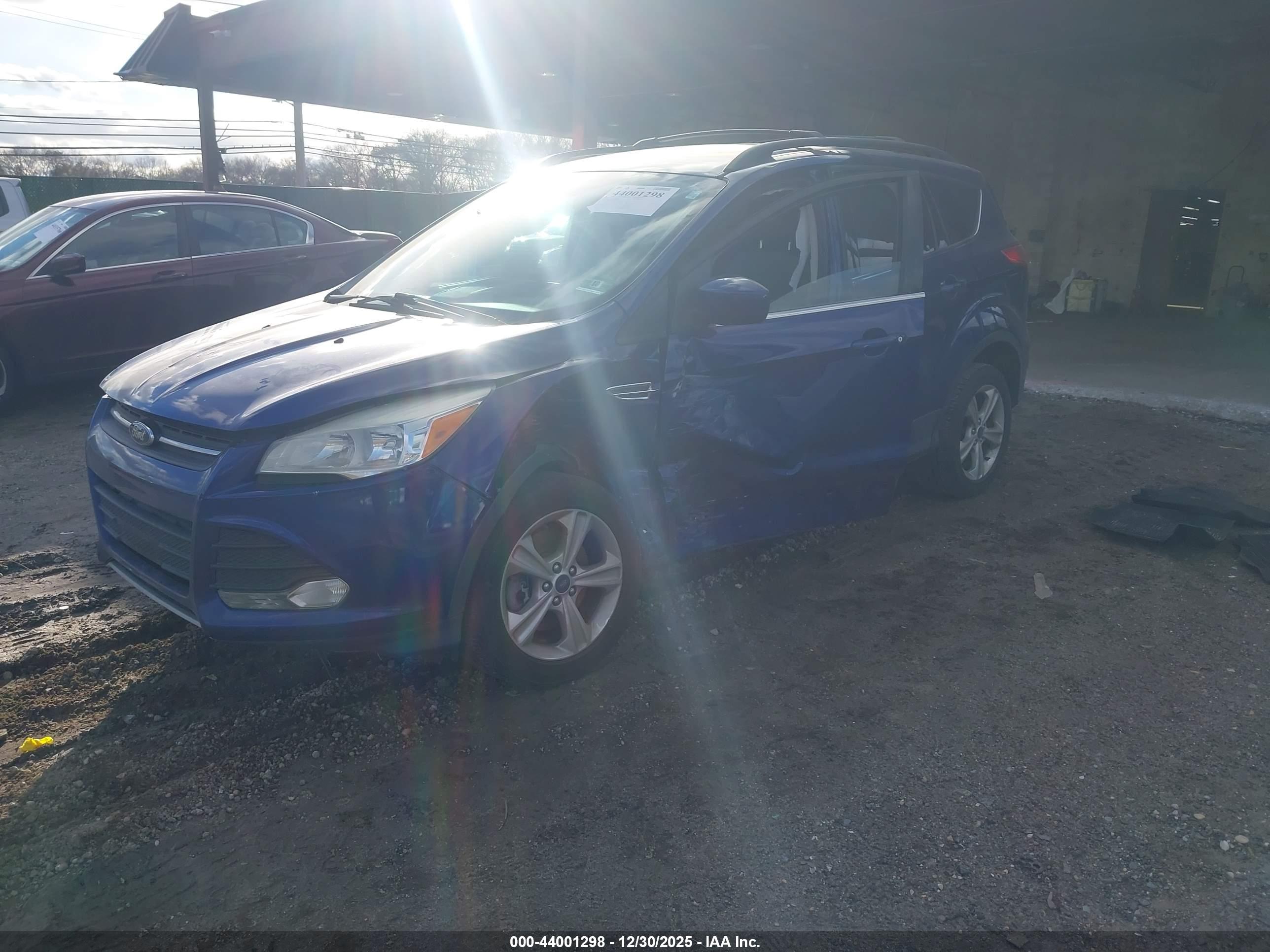 FORD ESCAPE image 2