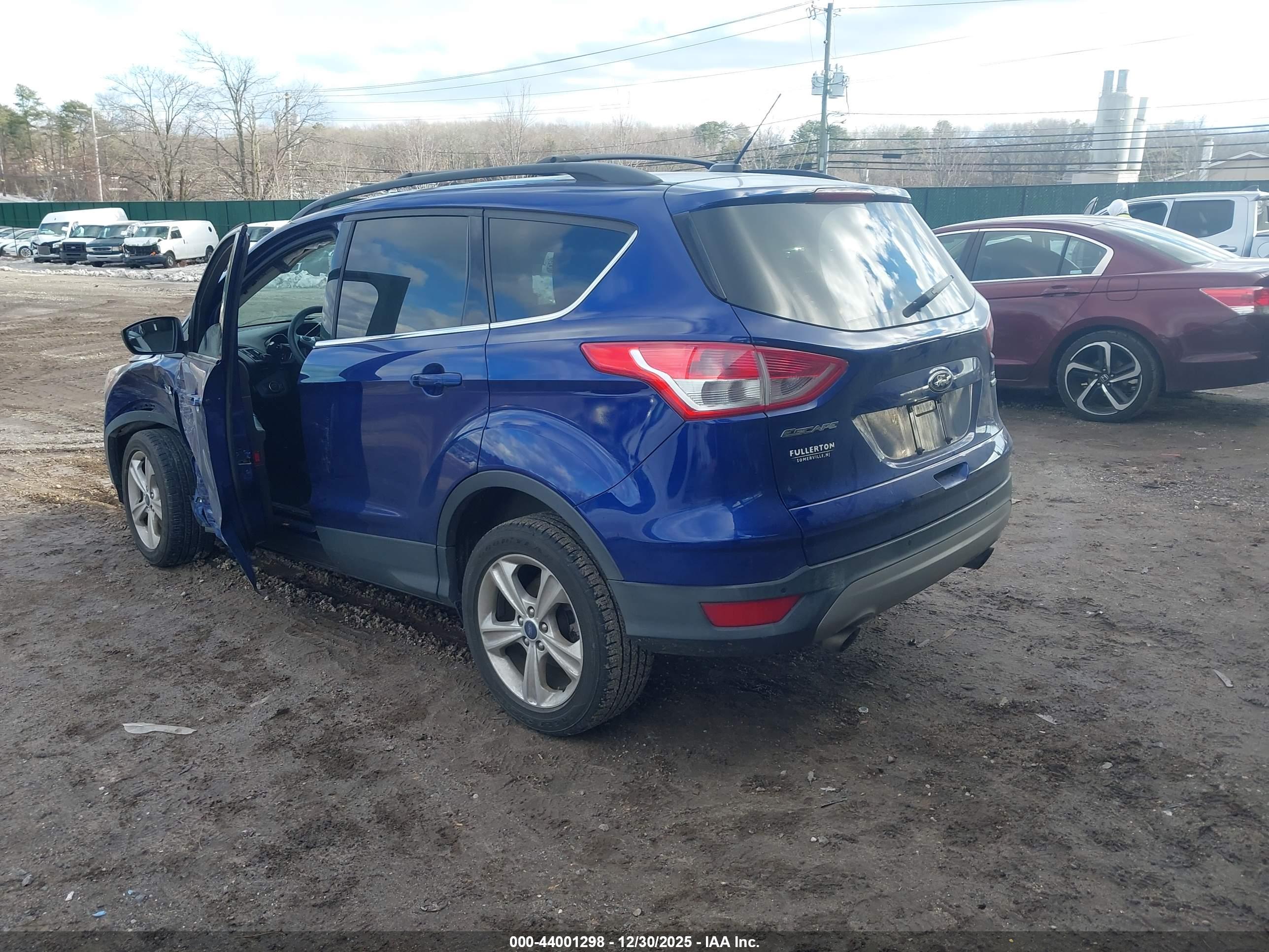 FORD ESCAPE image 3