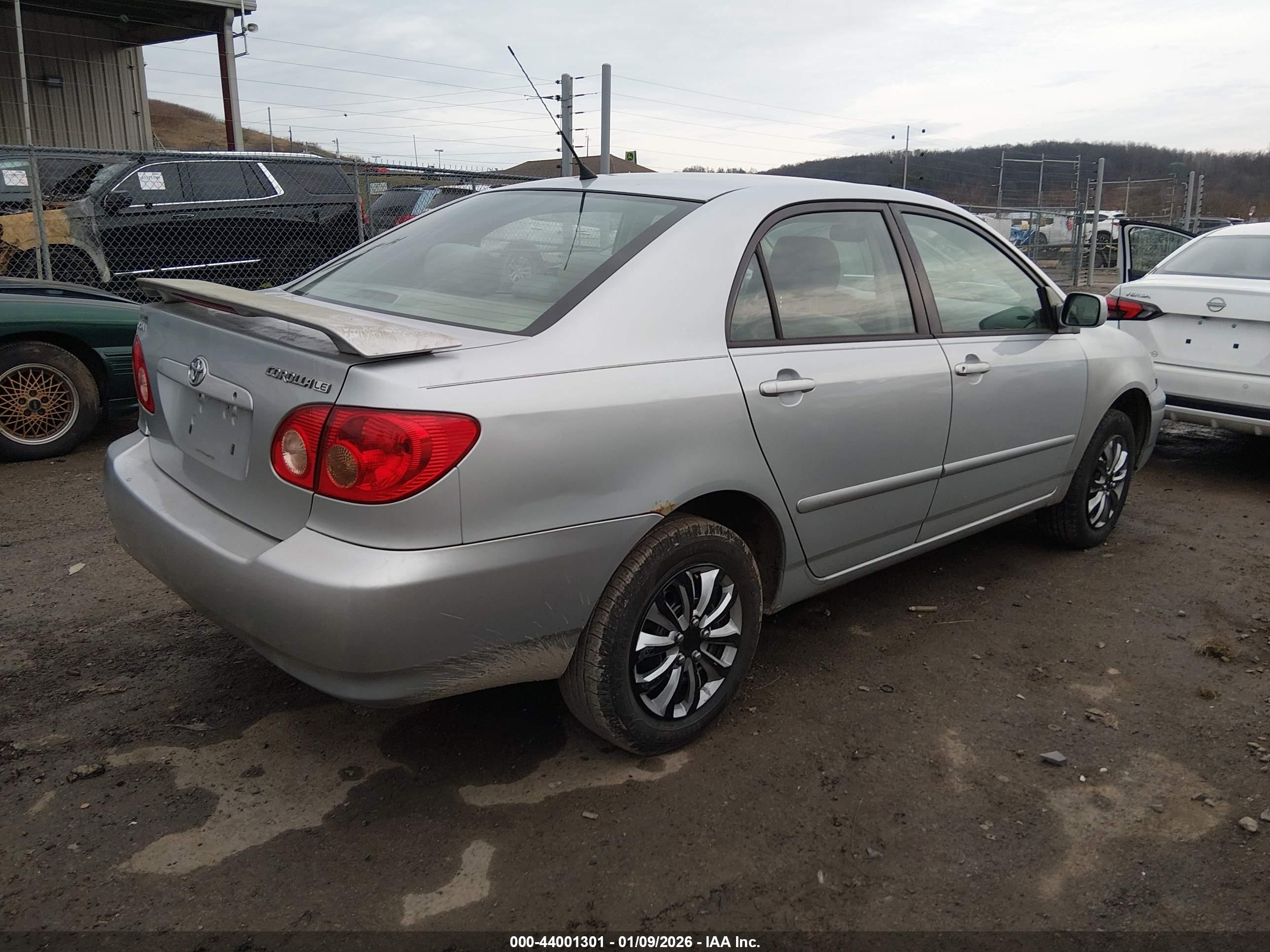 TOYOTA COROLLA image 4