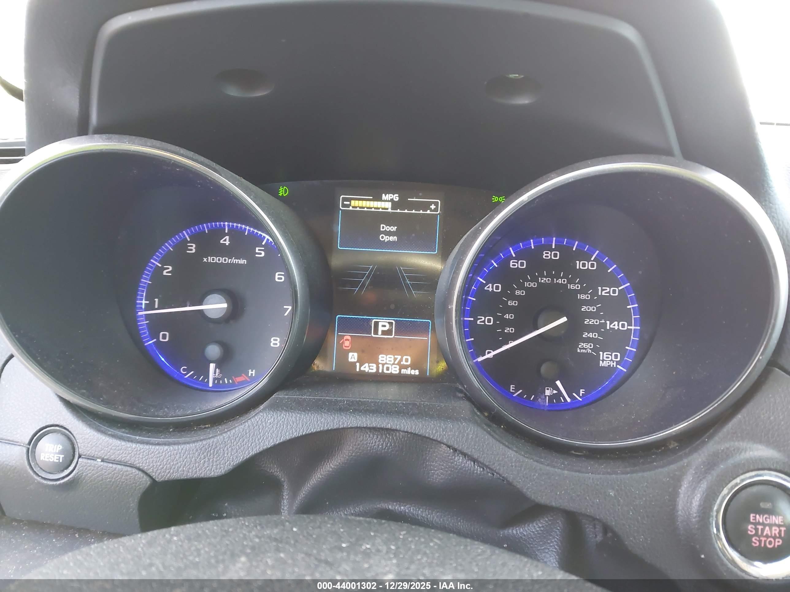 SUBARU OUTBACK image 7