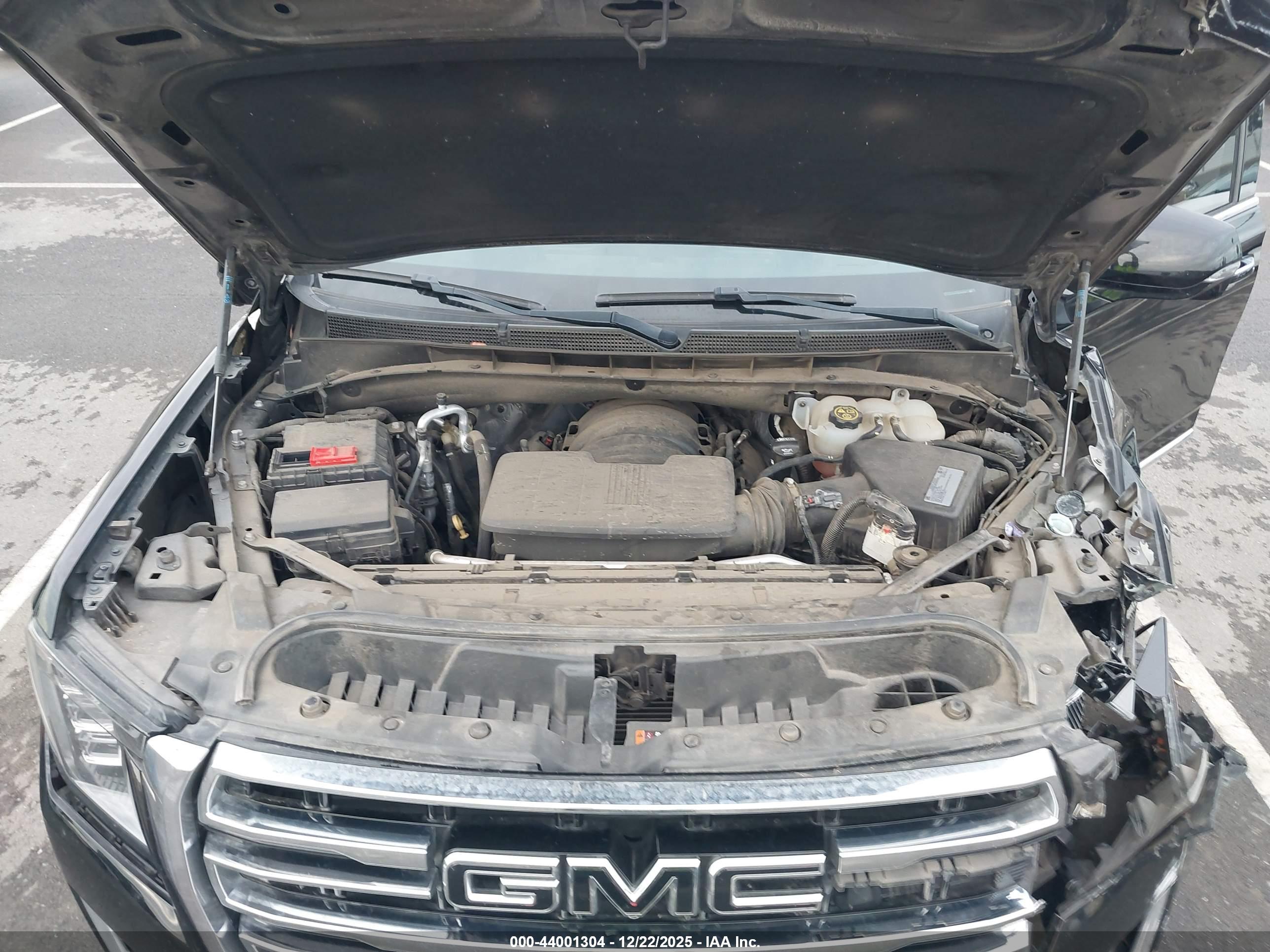 GMC YUKON image 10