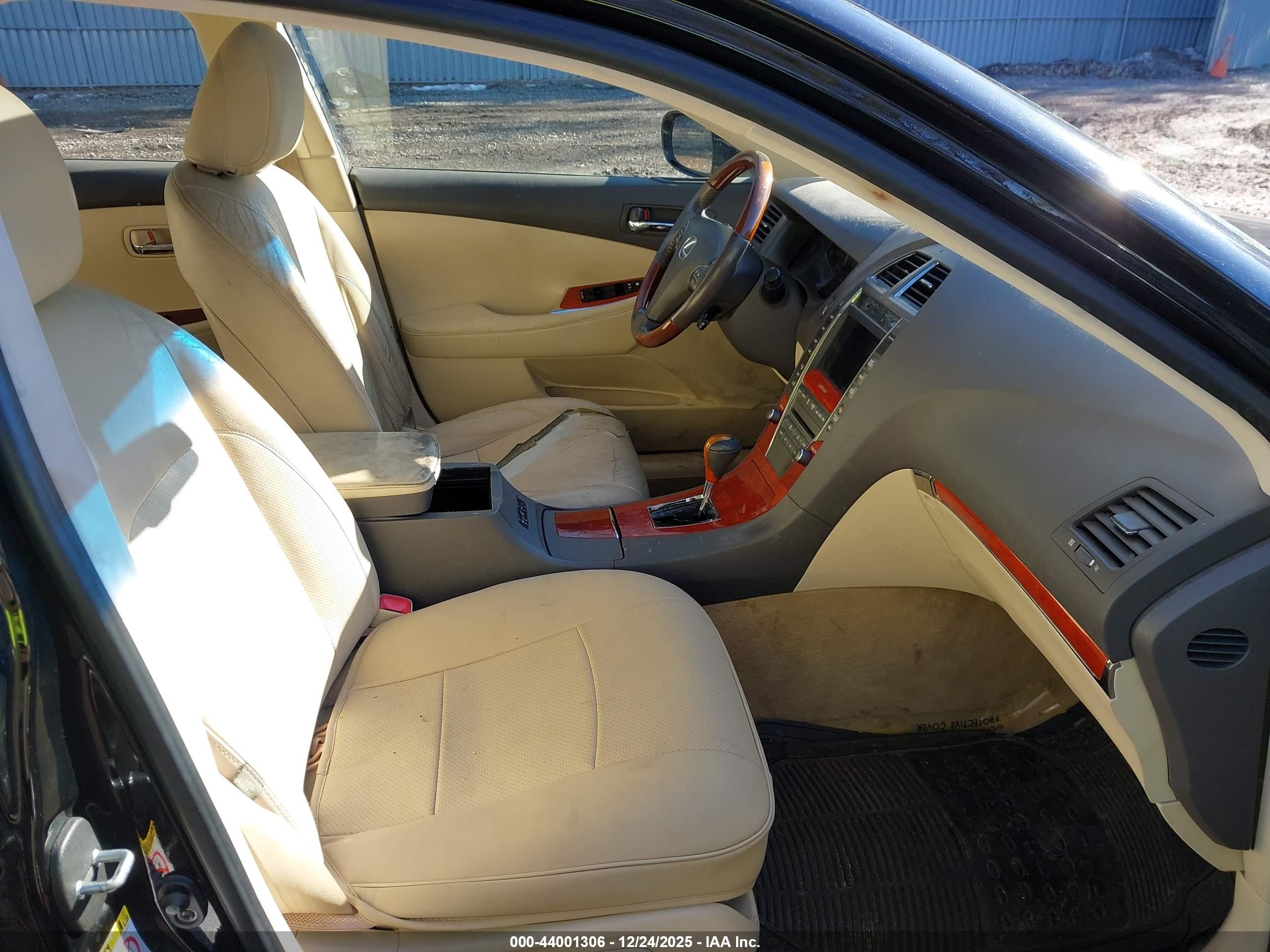 LEXUS ES image 5