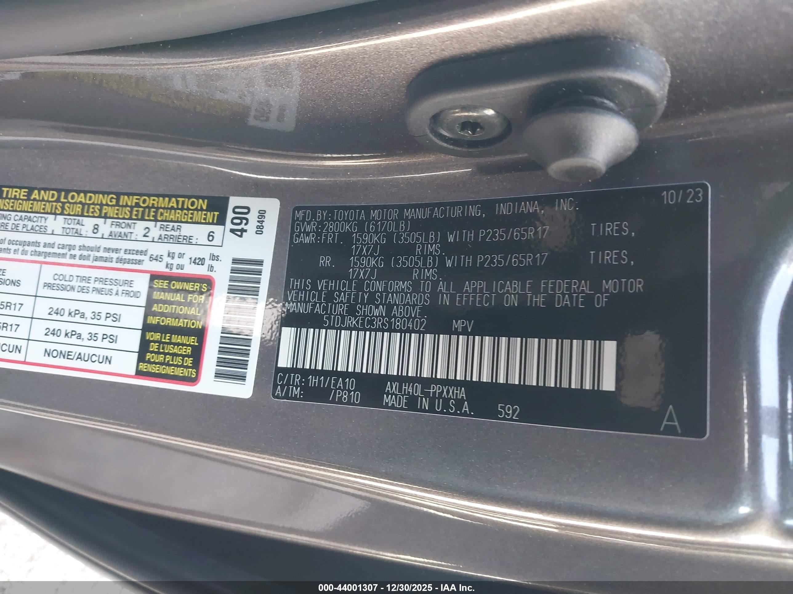 TOYOTA SIENNA image 9