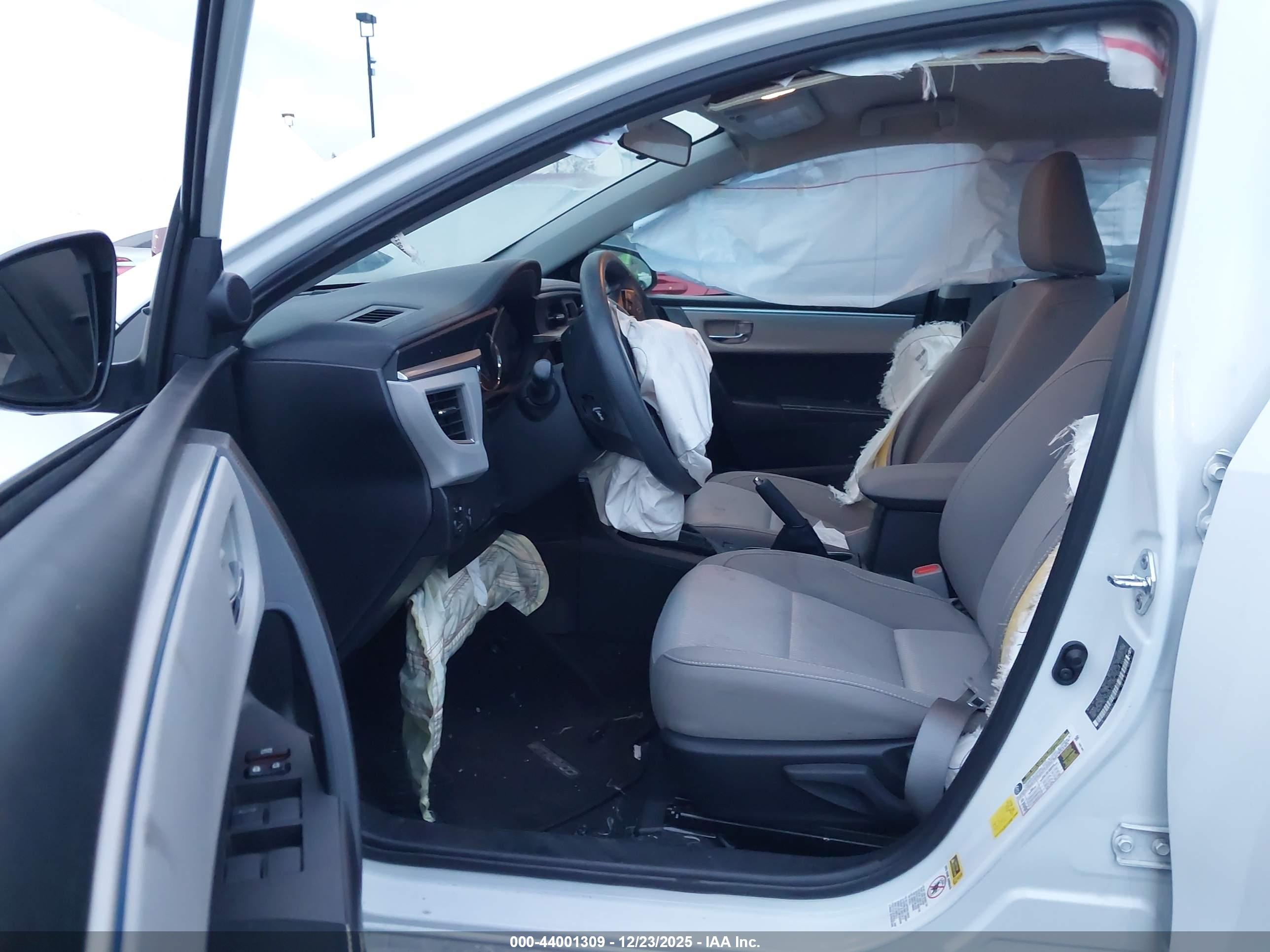 TOYOTA COROLLA image 5