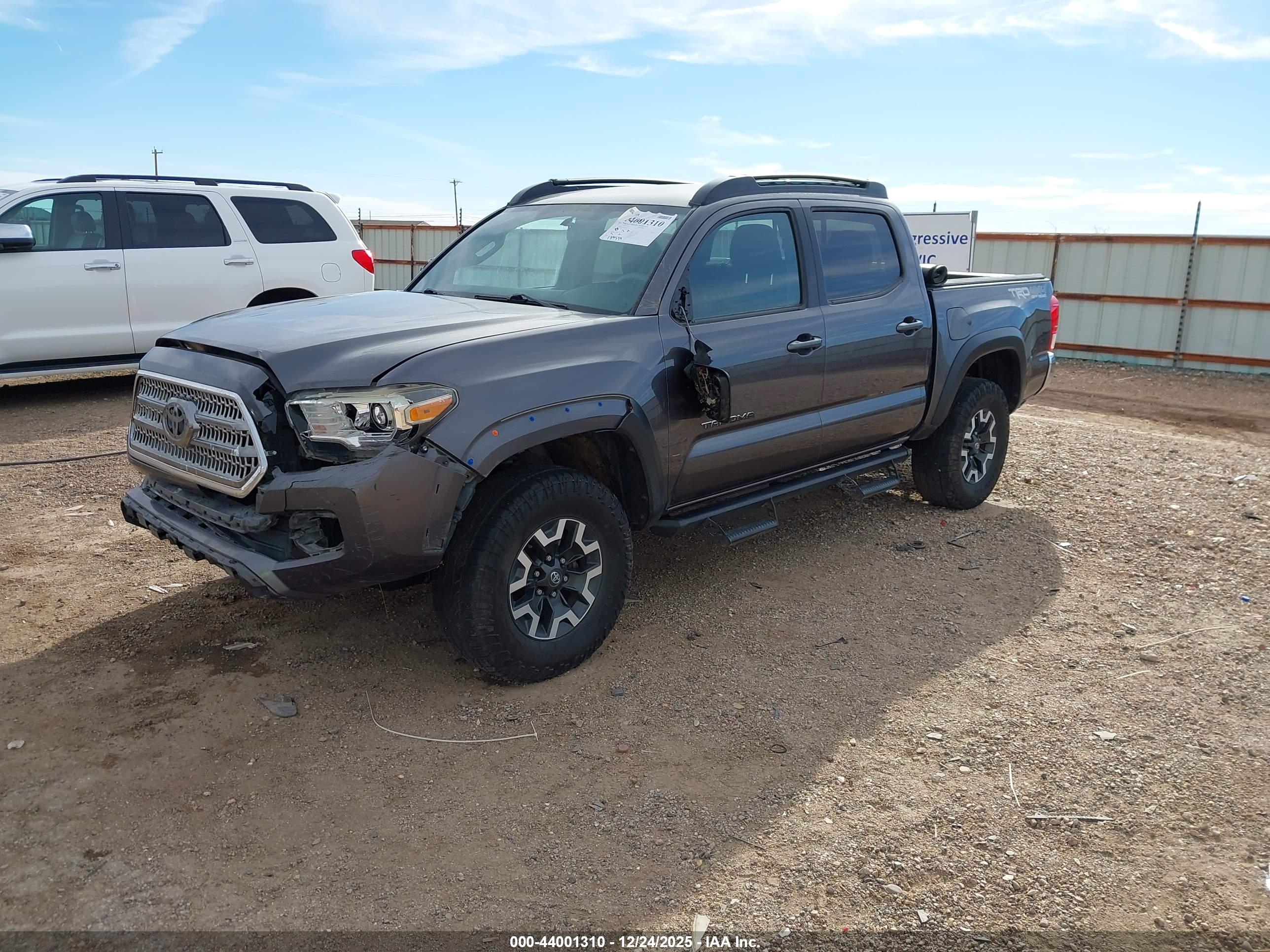 TOYOTA TACOMA image 2