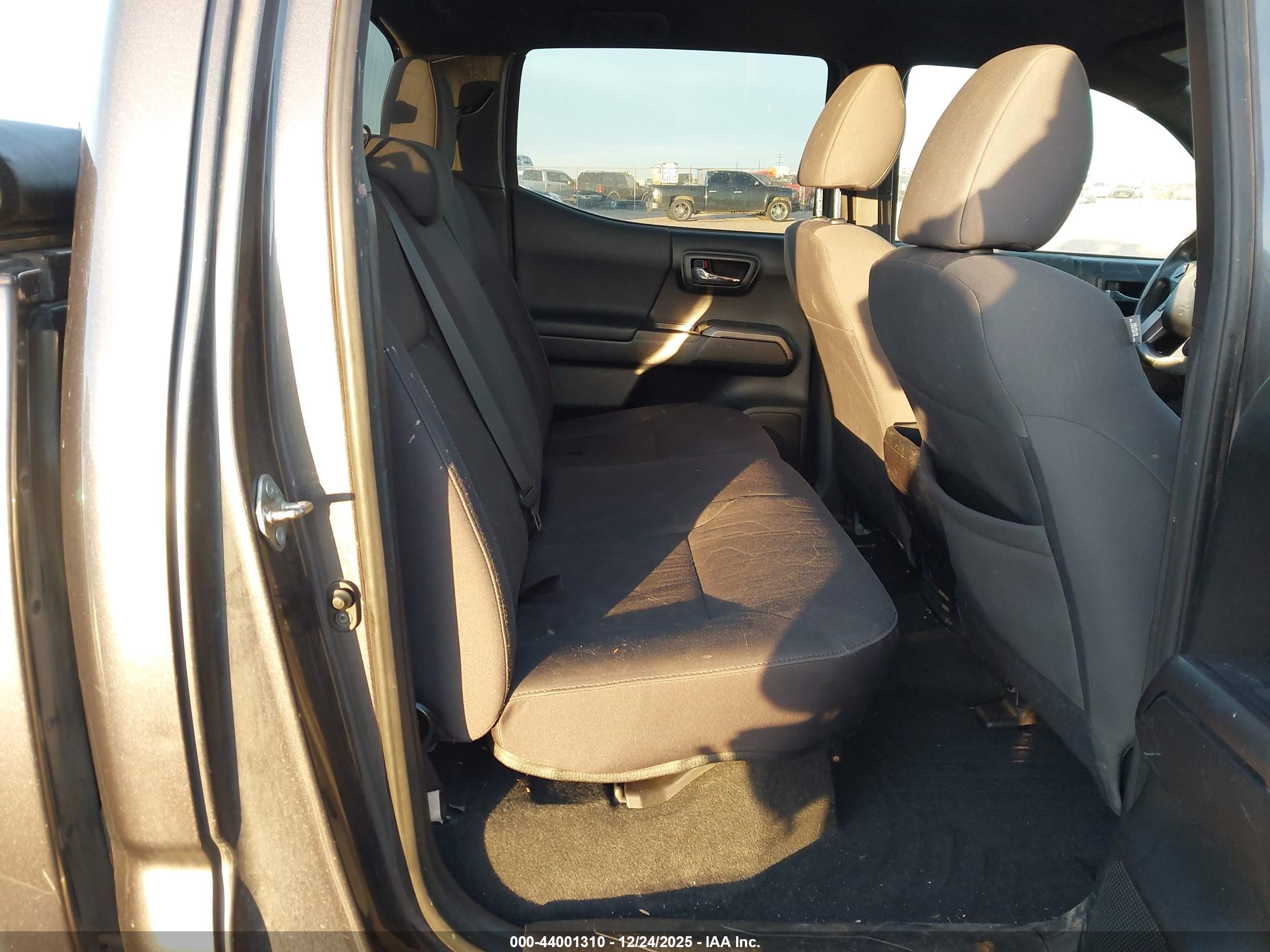 TOYOTA TACOMA image 8