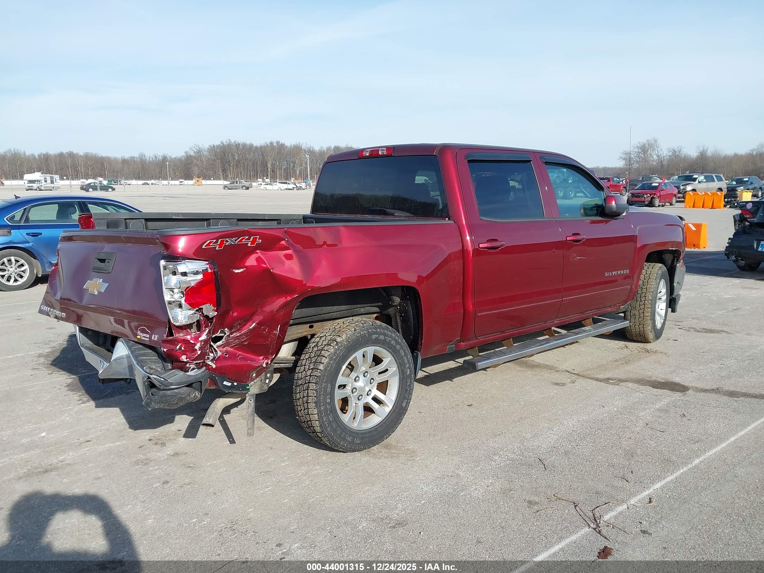 CHEVROLET SILVERADO image 4