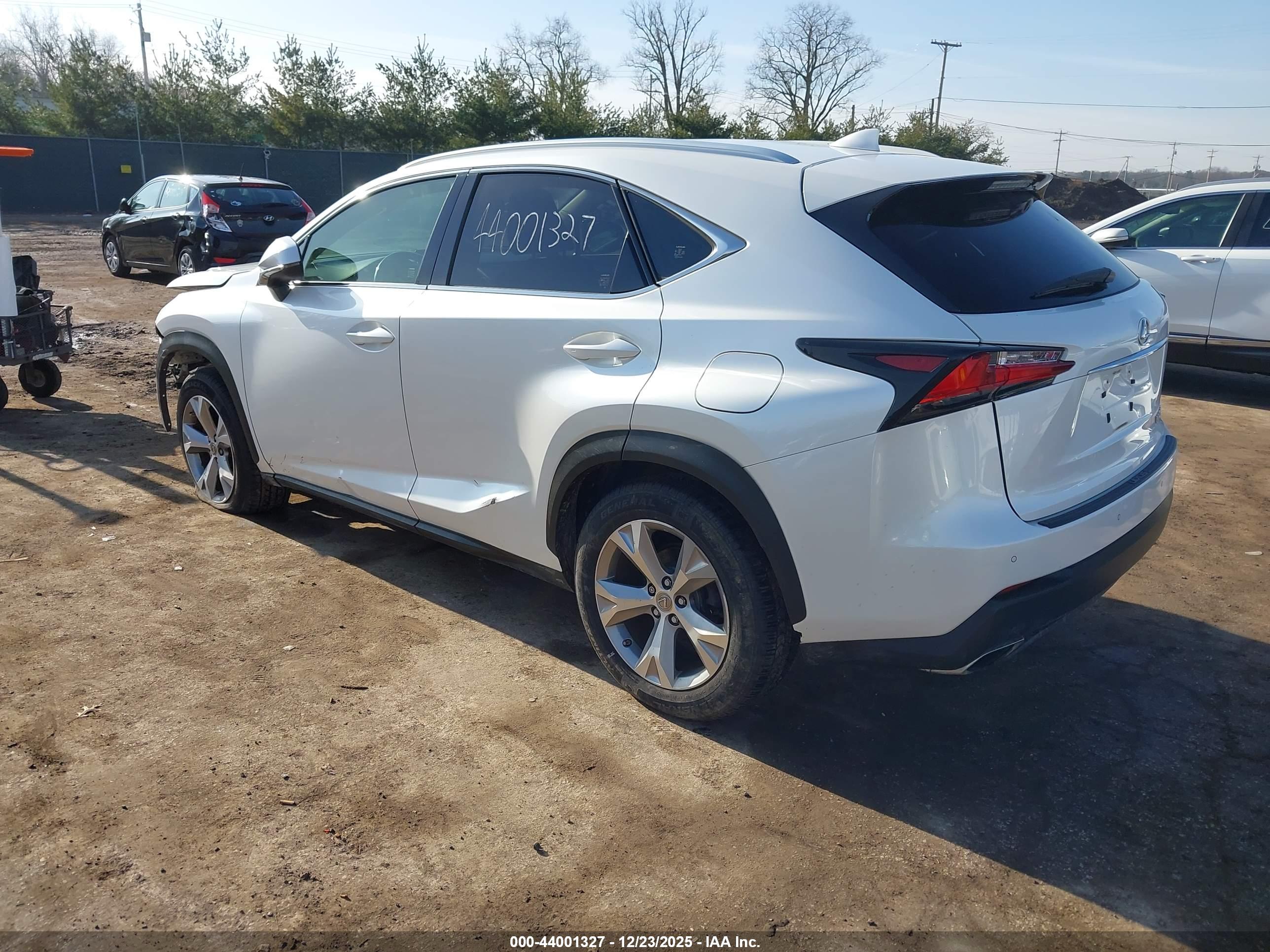 LEXUS NX image 3