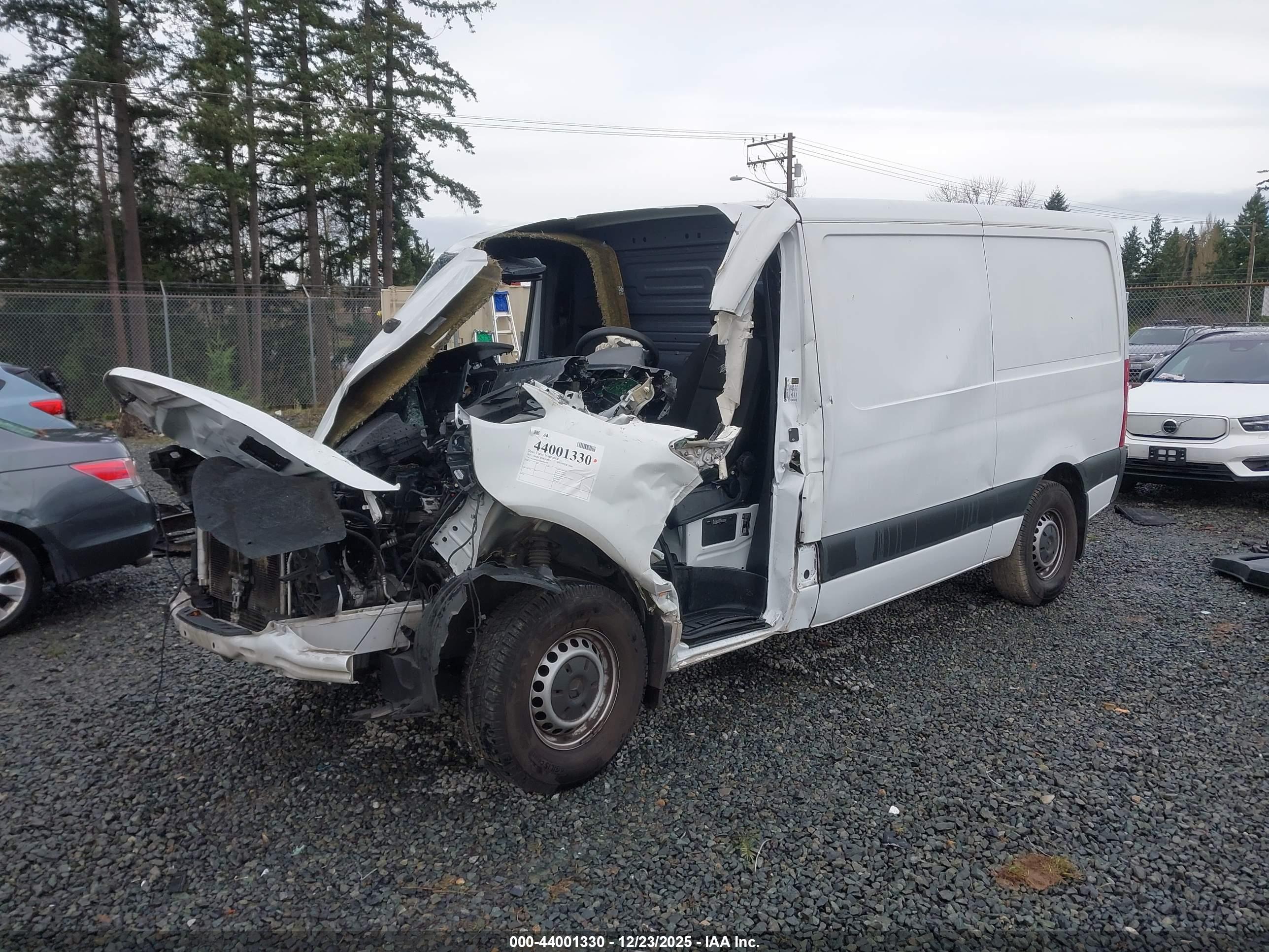 MERCEDES-BENZ SPRINTER image 2