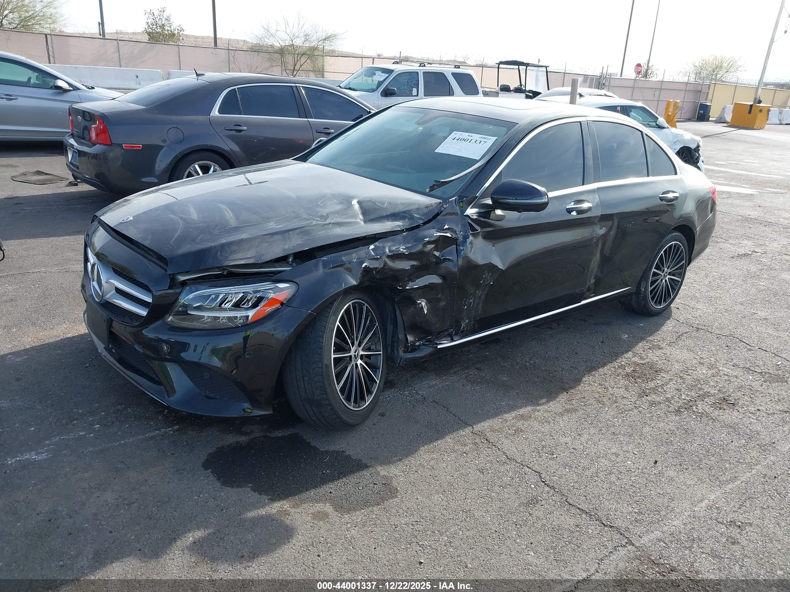 MERCEDES-BENZ C image 2