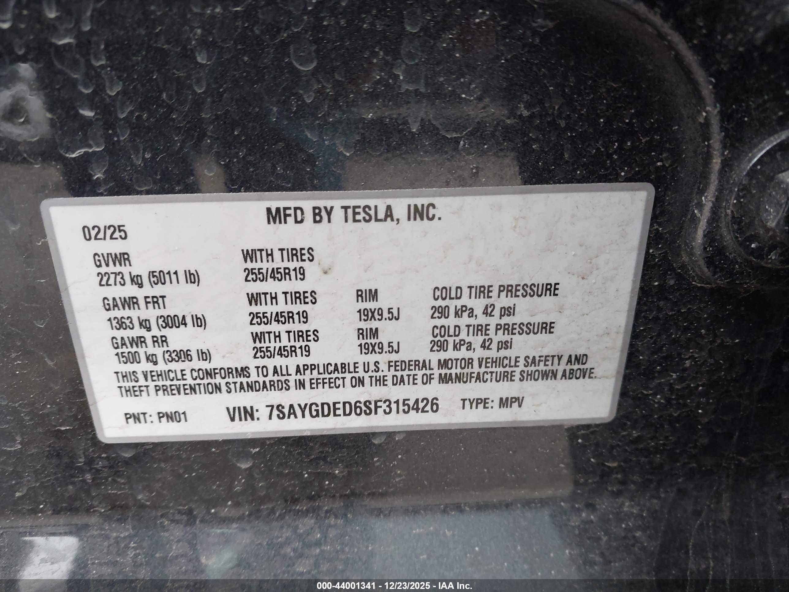 TESLA MODEL image 9