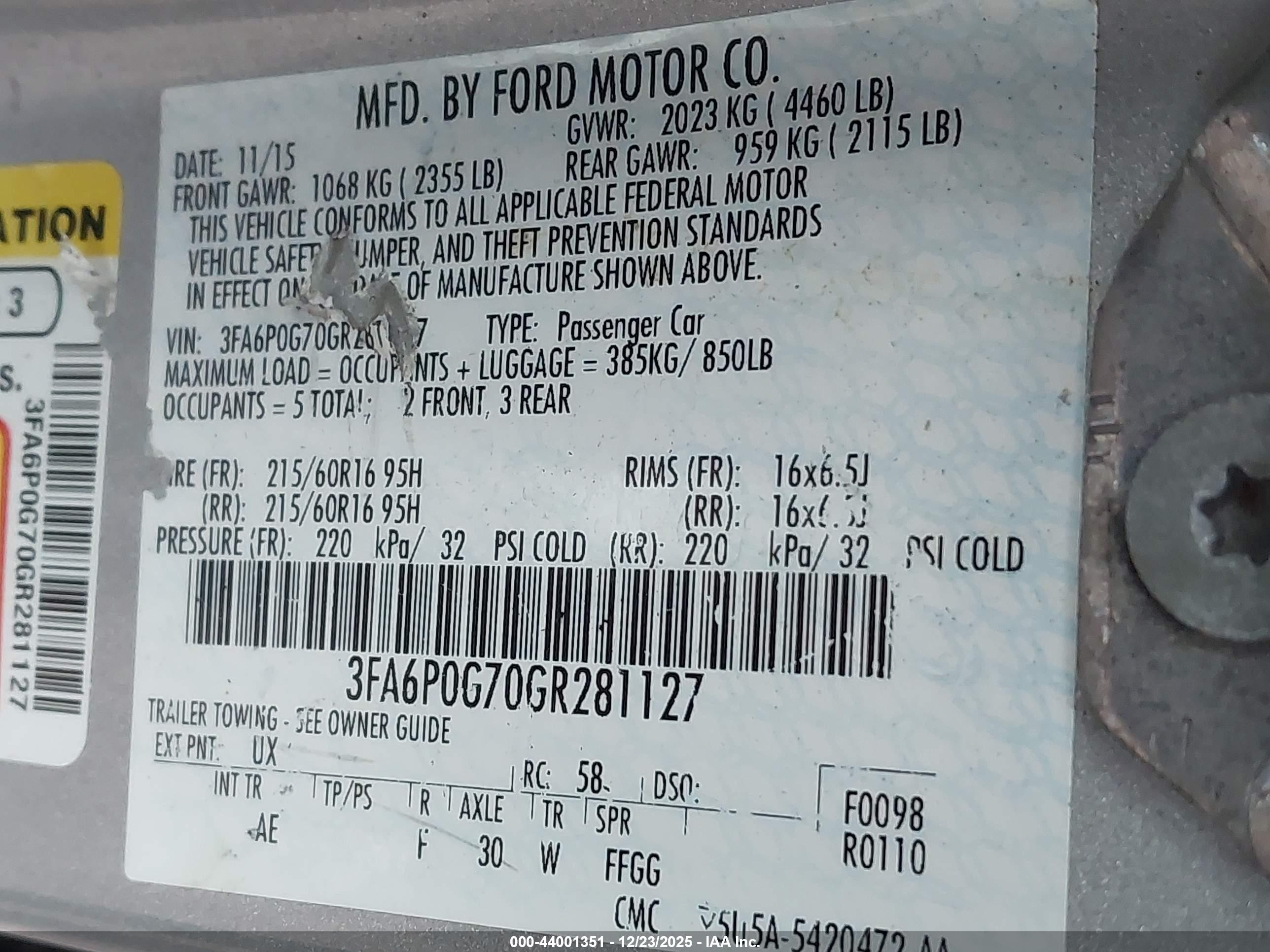 FORD FUSION image 9