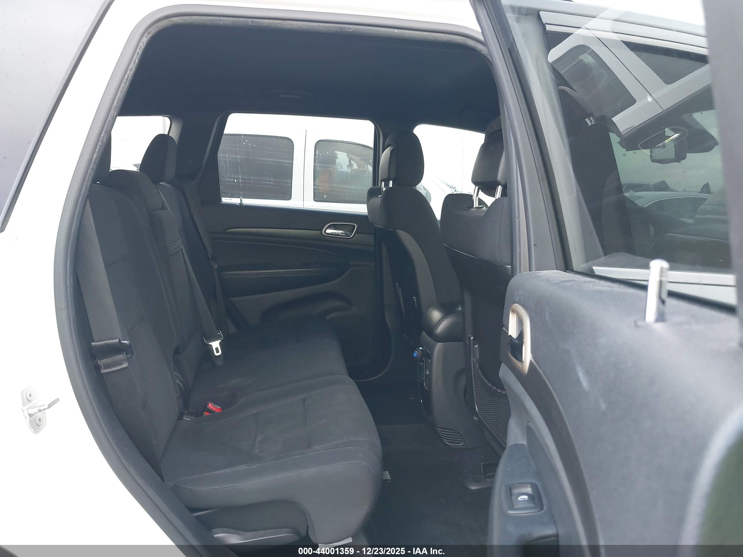 JEEP GRAND image 8