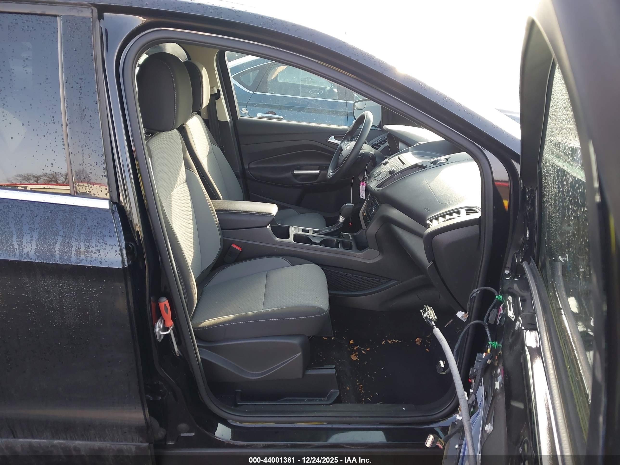 FORD ESCAPE image 5