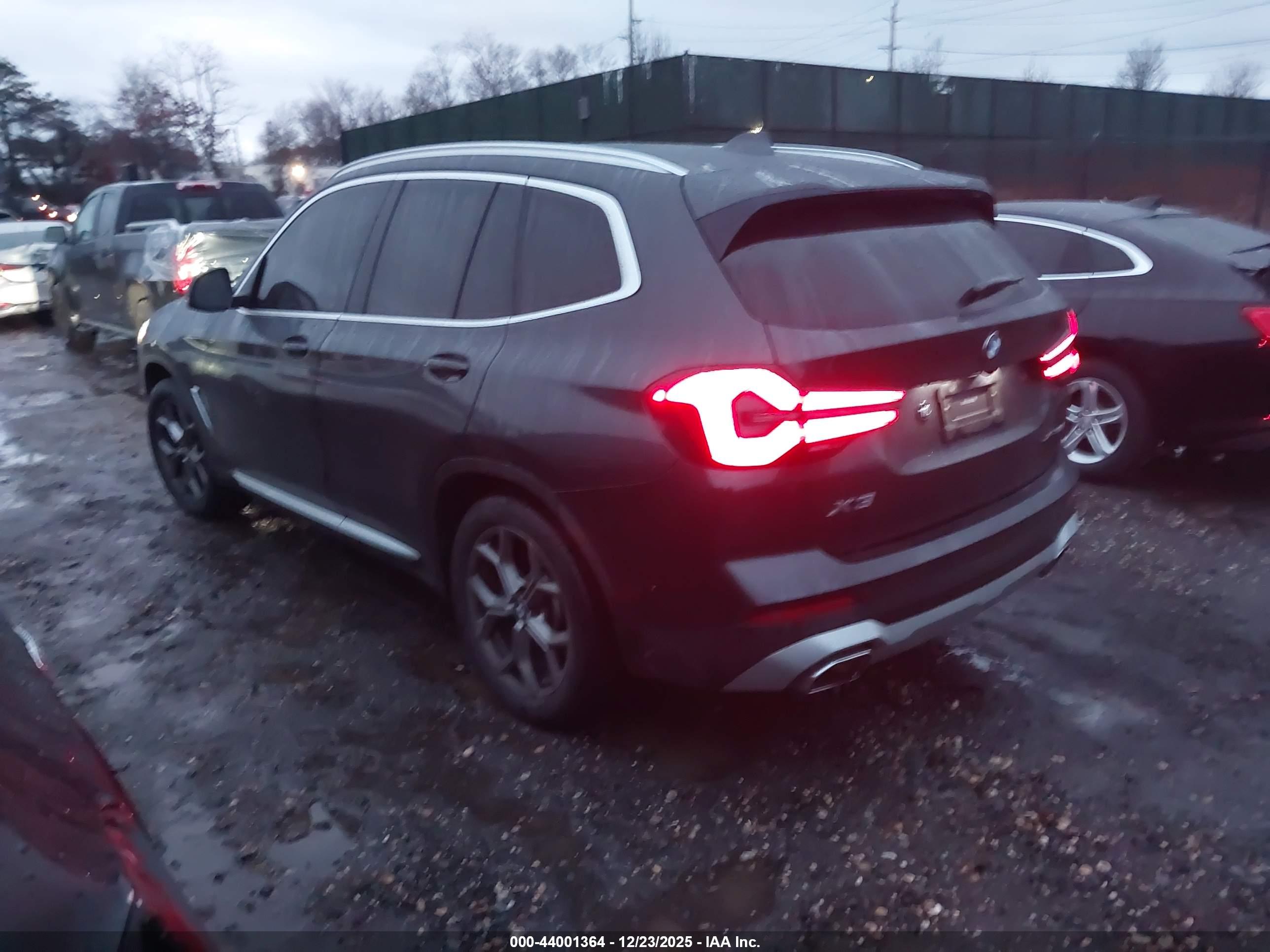 BMW X3 image 3