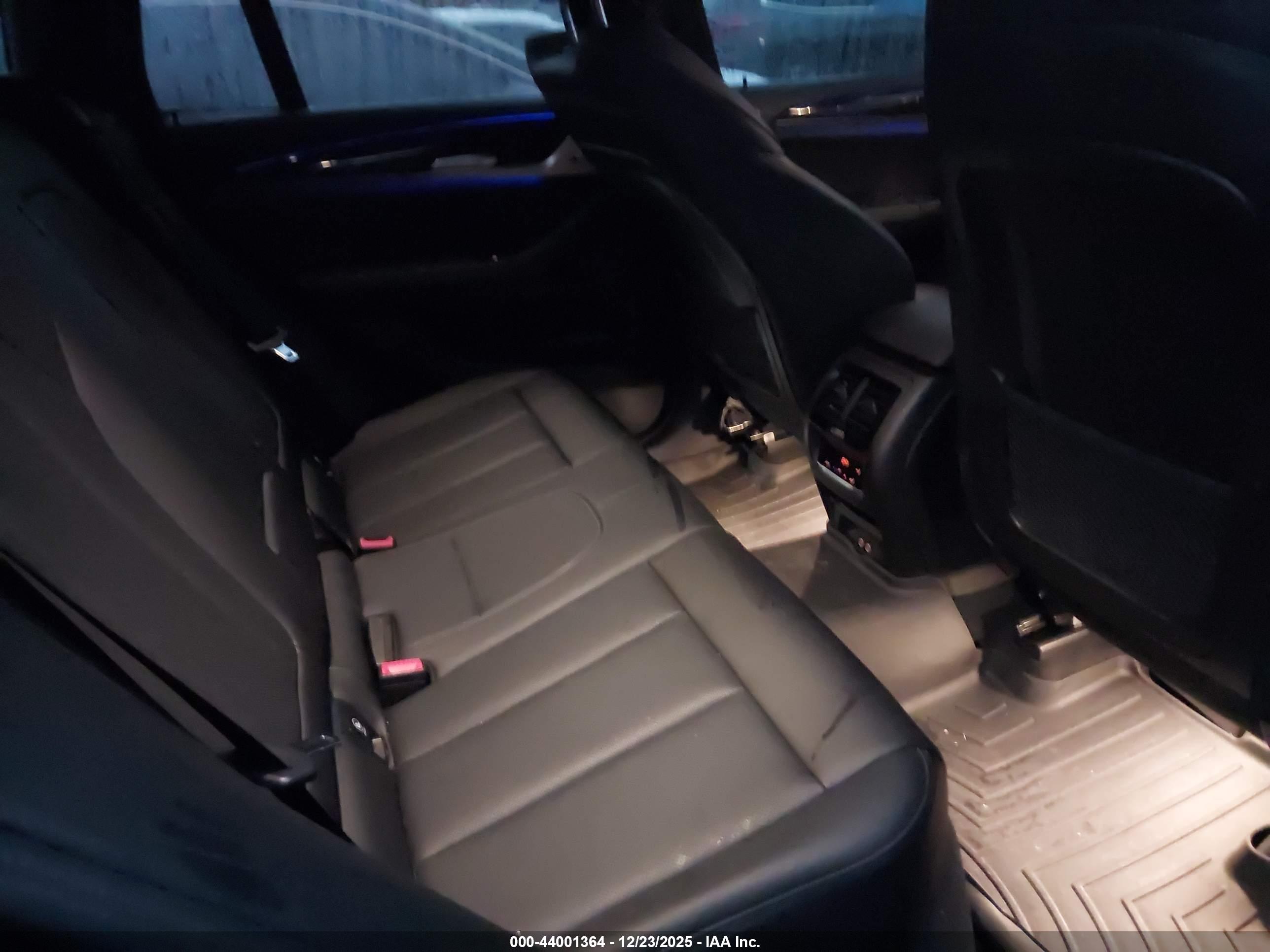 BMW X3 image 8